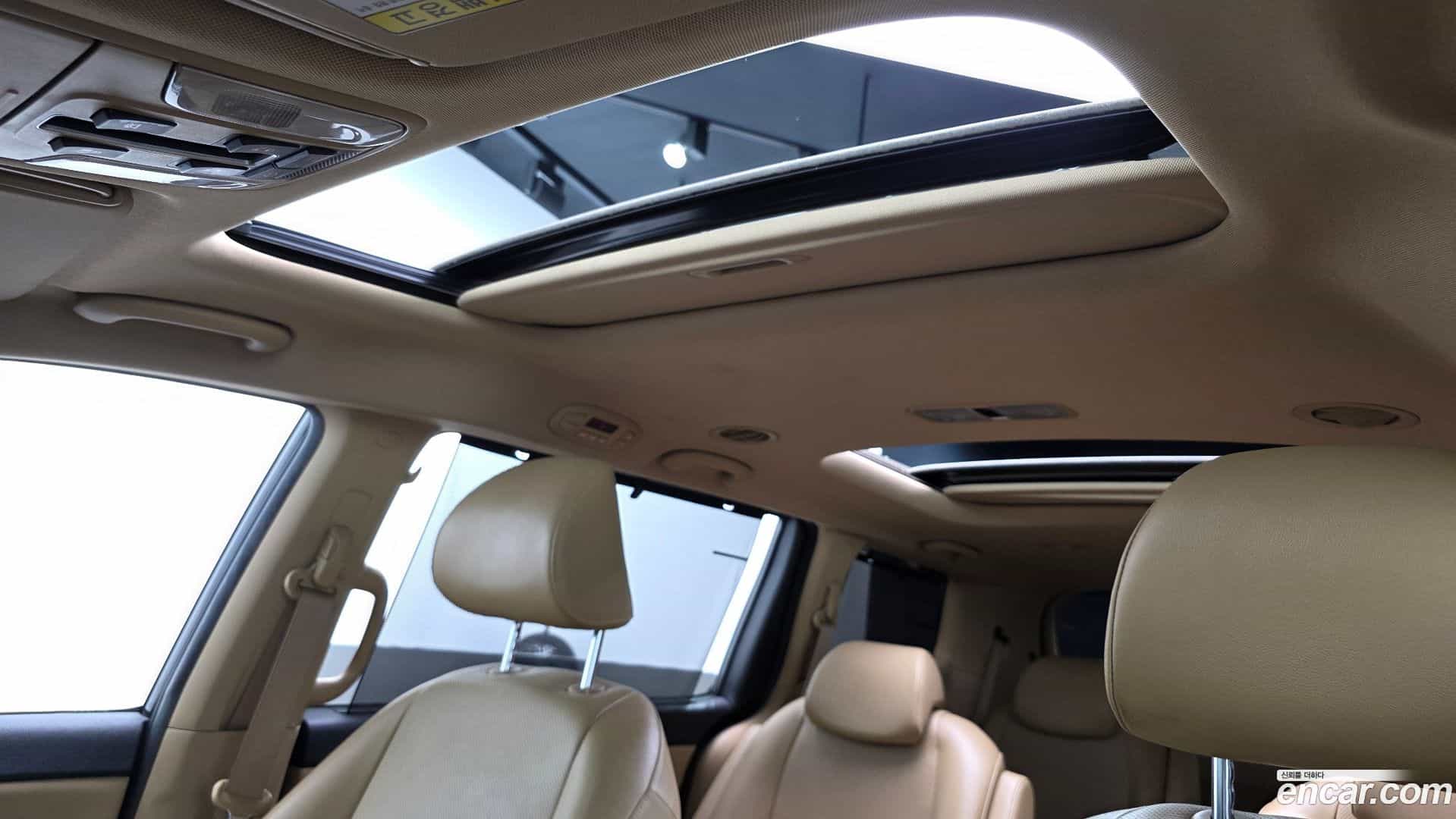 Canival Kia 2017.1-OPTION-023