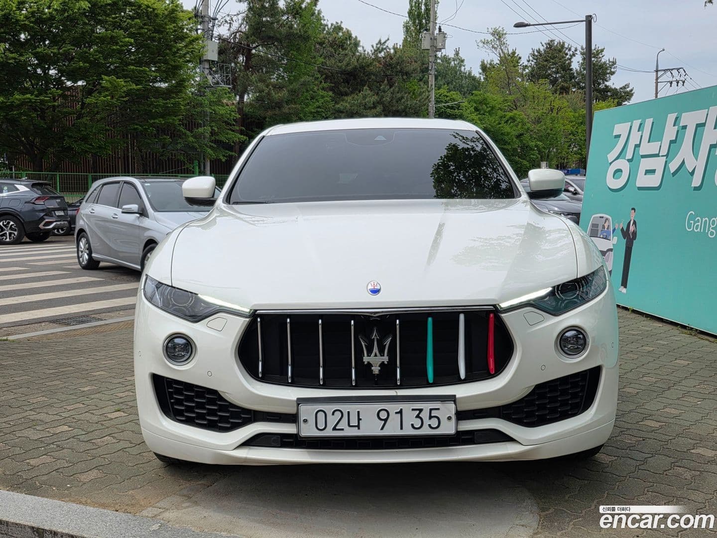 Main__Slider__Photo:Levante Maserati 2017.11-0