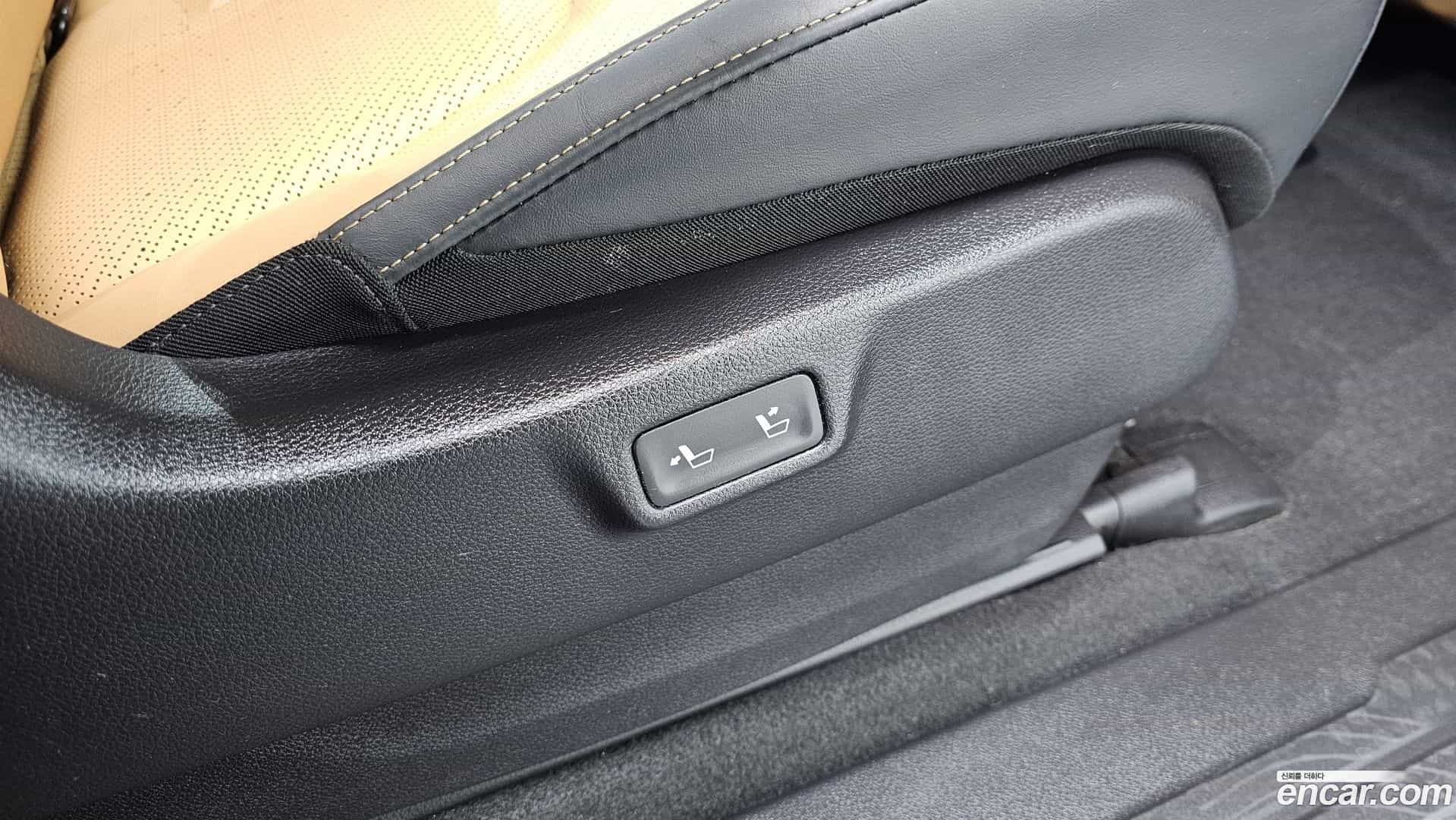 Canival Kia 2022.9-OPTION-041