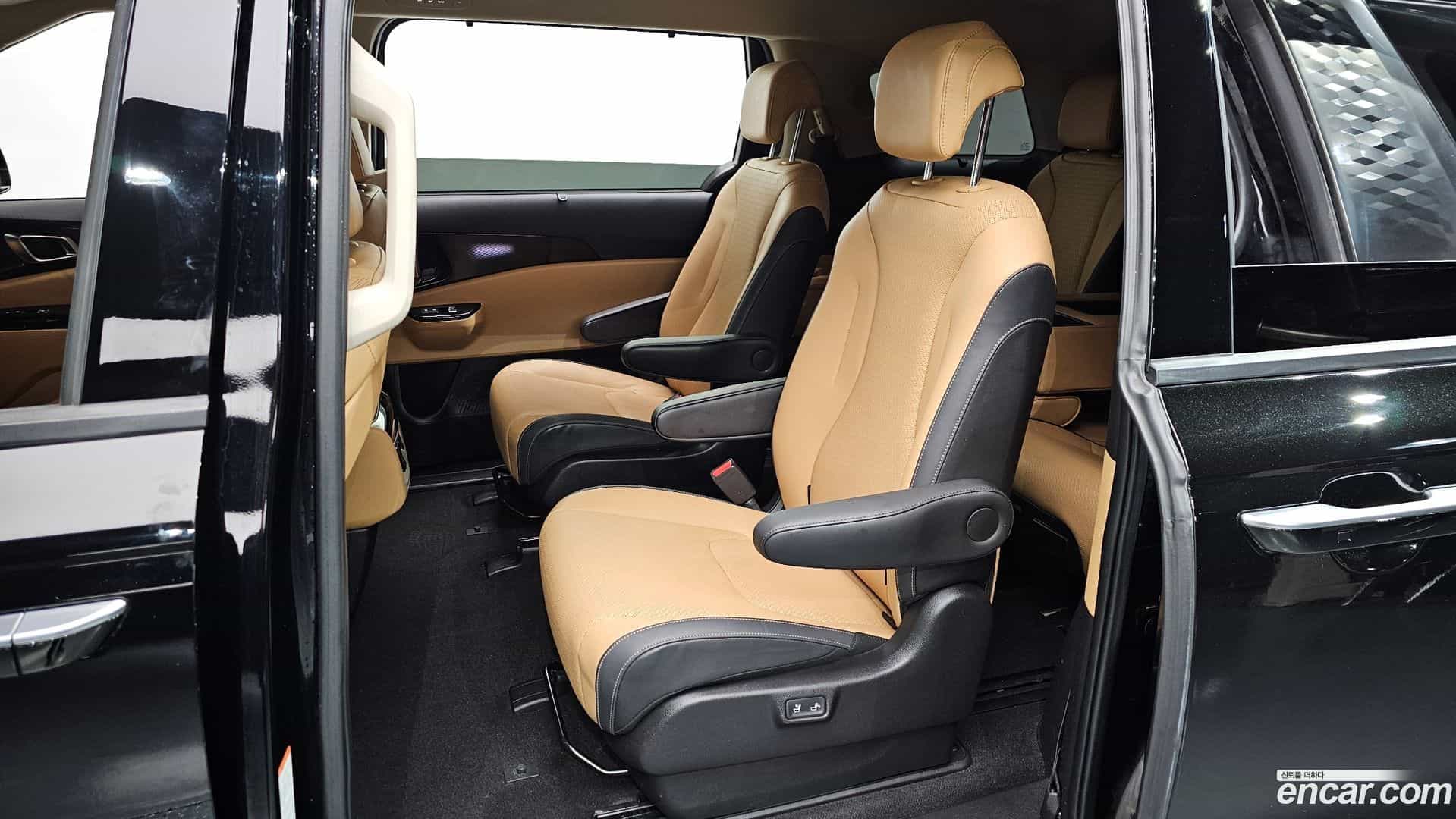 Canival Kia 2022.9-OPTION-045