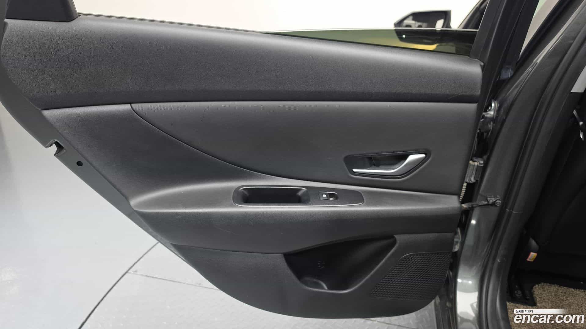 AVANTE Hyundai 2022.0-INNER-035
