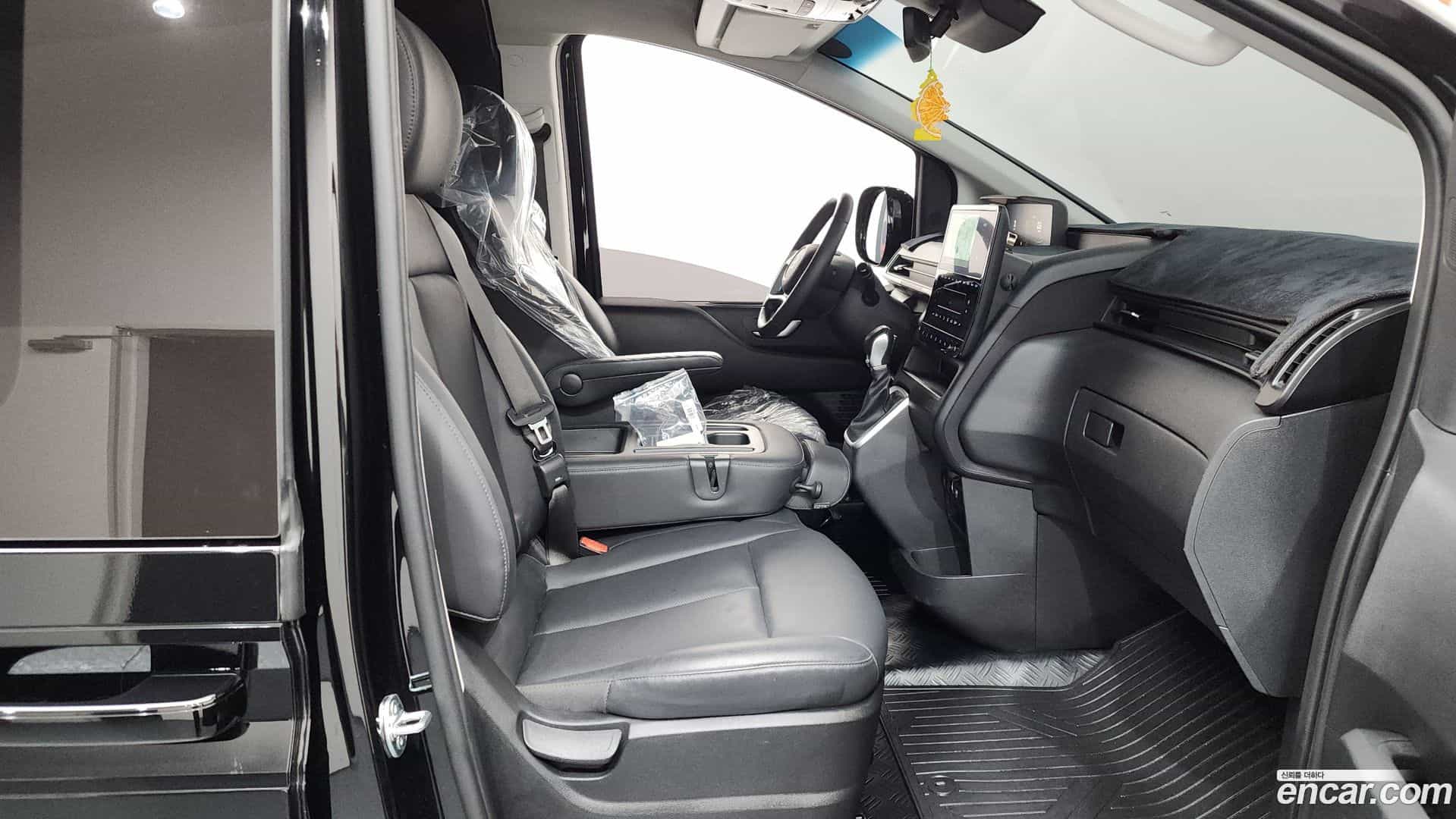 Staria Hyundai 2024.6-OPTION-015