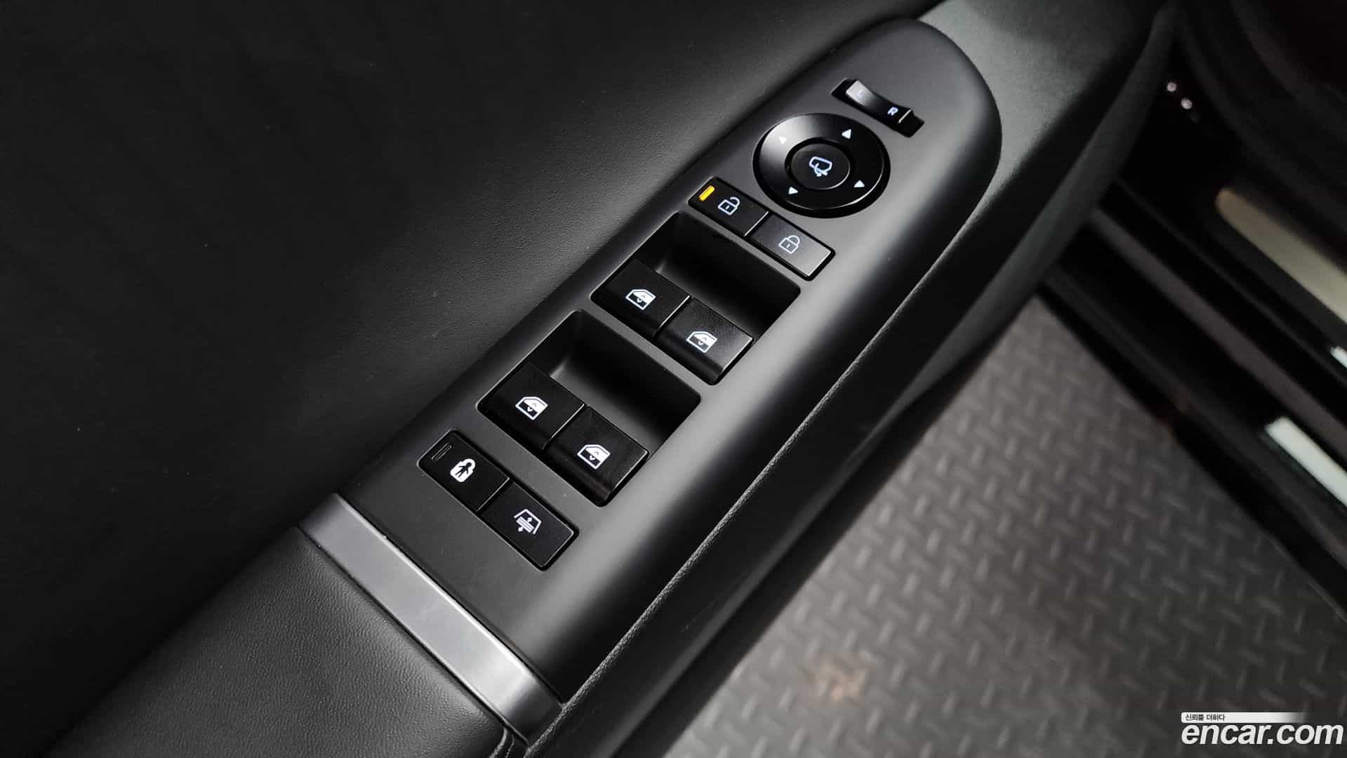 Grandeur Hyundai 2023.8-OPTION-041