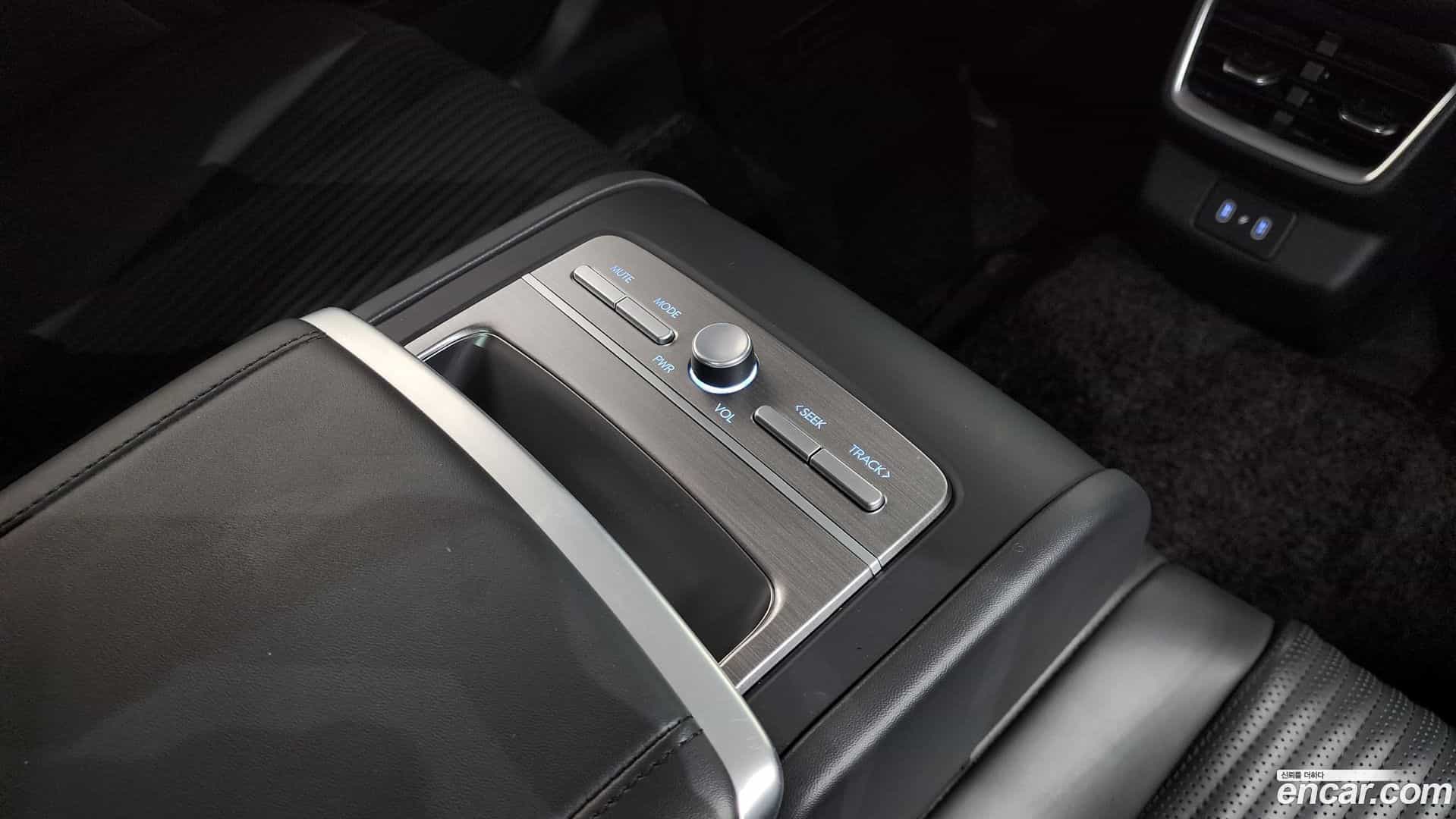 Grandeur Hyundai 2023.8-OPTION-042