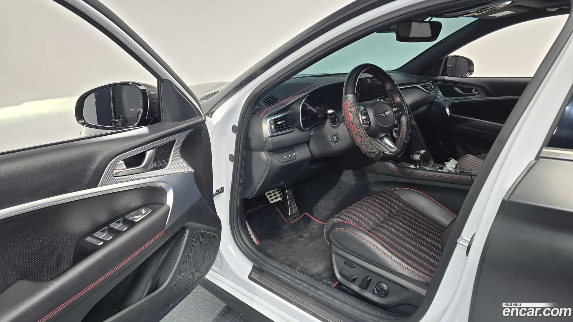 G70 Genesis 2022.11-INNER-010