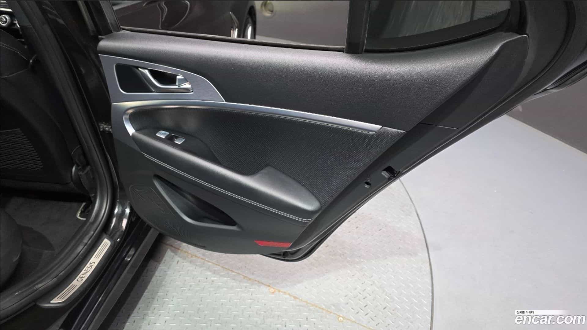 G70 Genesis 2017.11-INNER-035