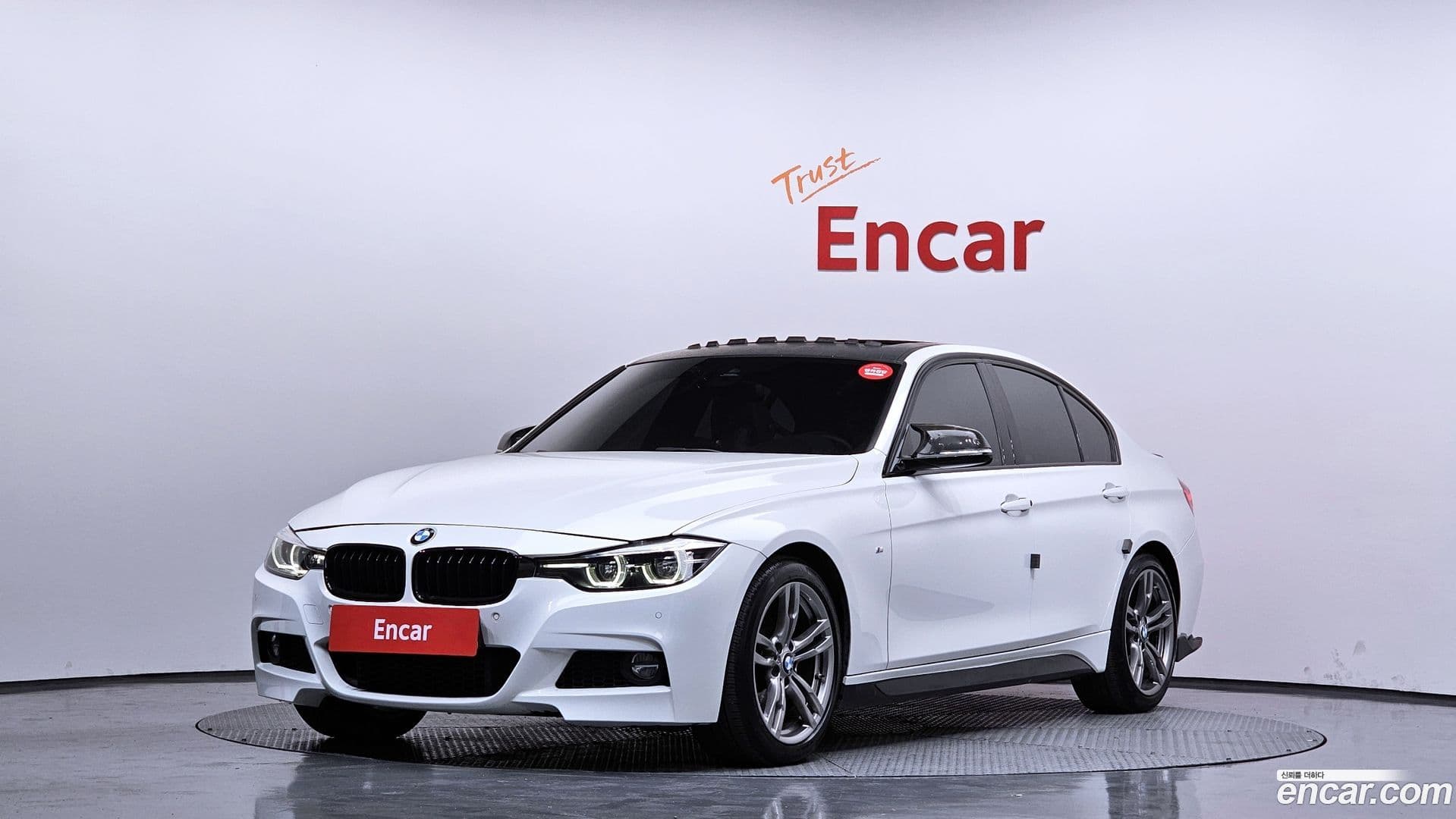Main__Slider__Photo:3-Series BMW 2018.11-0