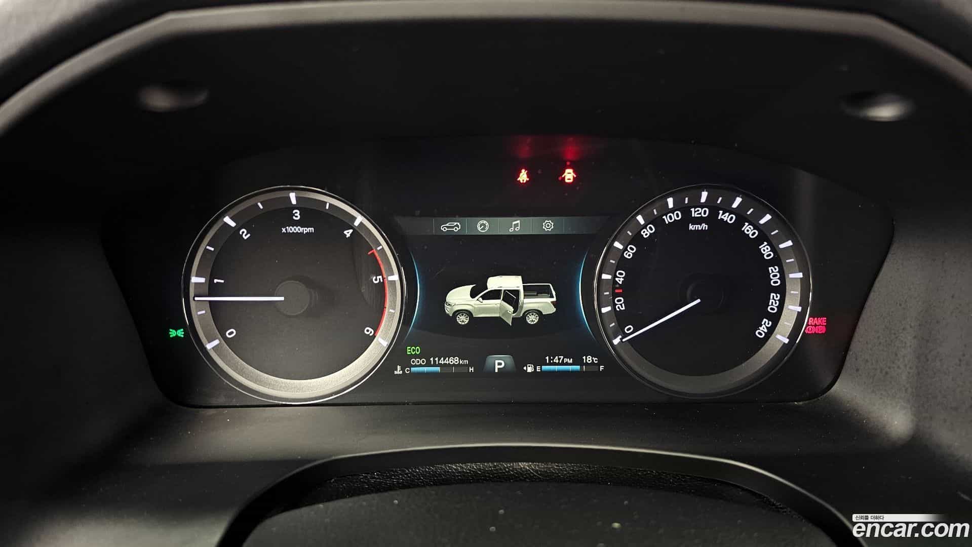 Rexton KG Mobility 2018.9-INNER-008