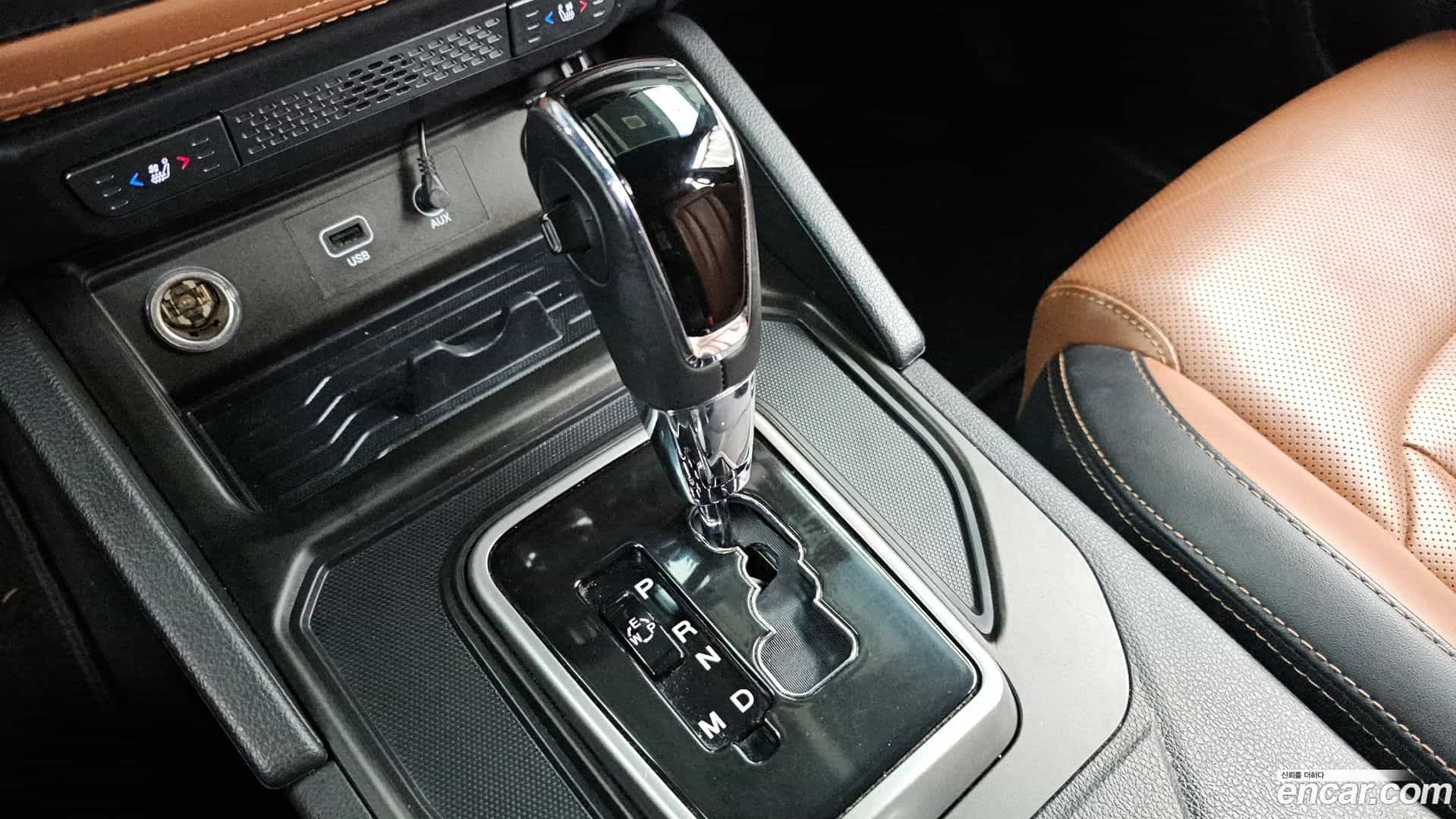 Rexton KG Mobility 2018.9-INNER-009