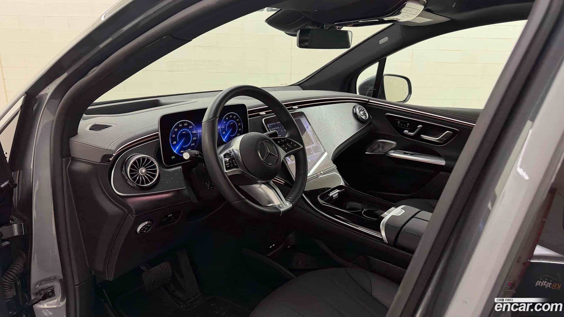 EQE Mercedes-Benz 2025.4-OPTION-017