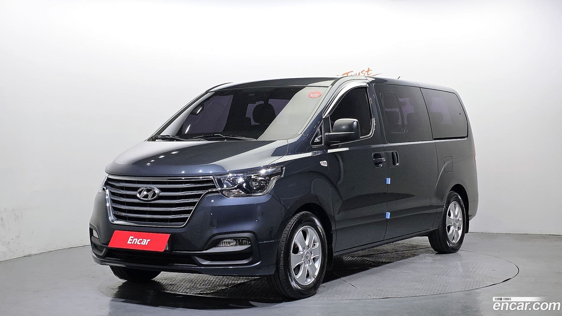 Main__Slider__Photo:Starex Hyundai 2018.8-0