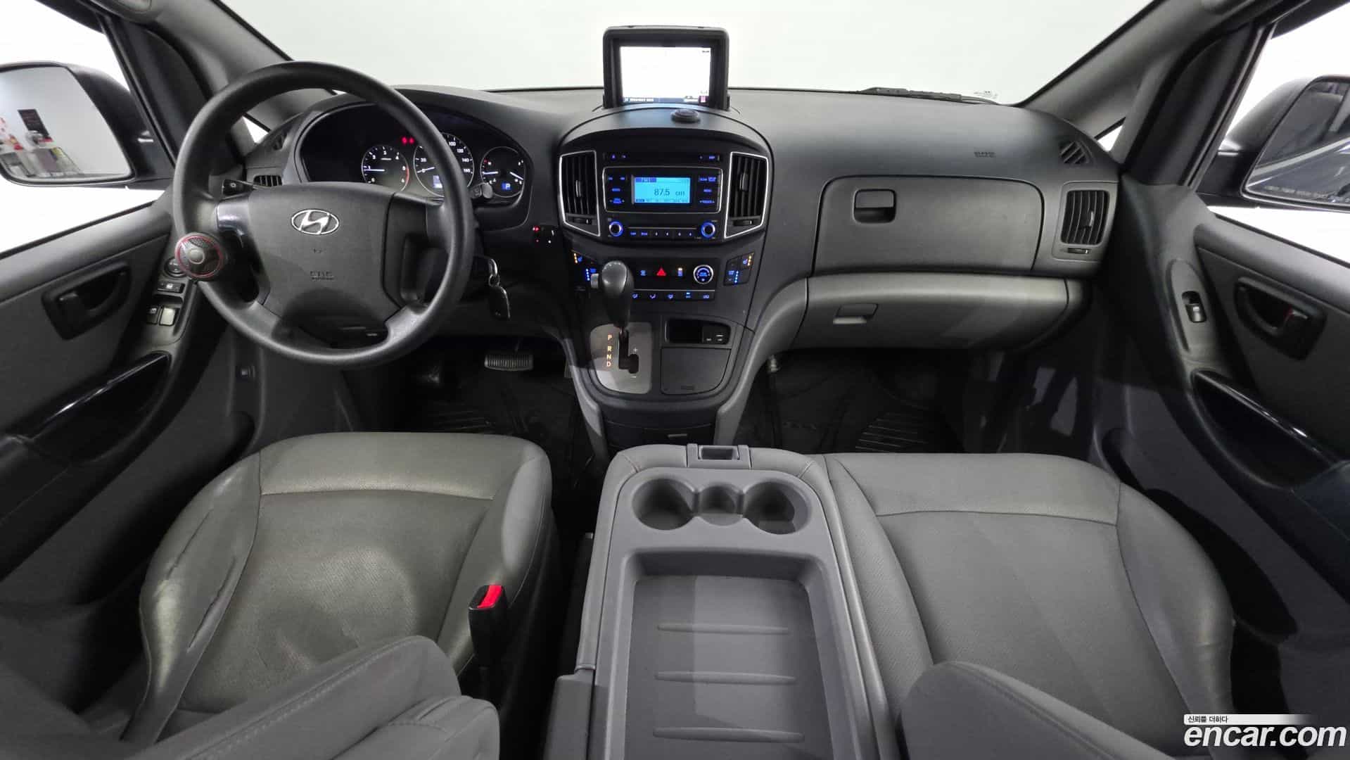 Starex Hyundai 2018.8-INNER-007