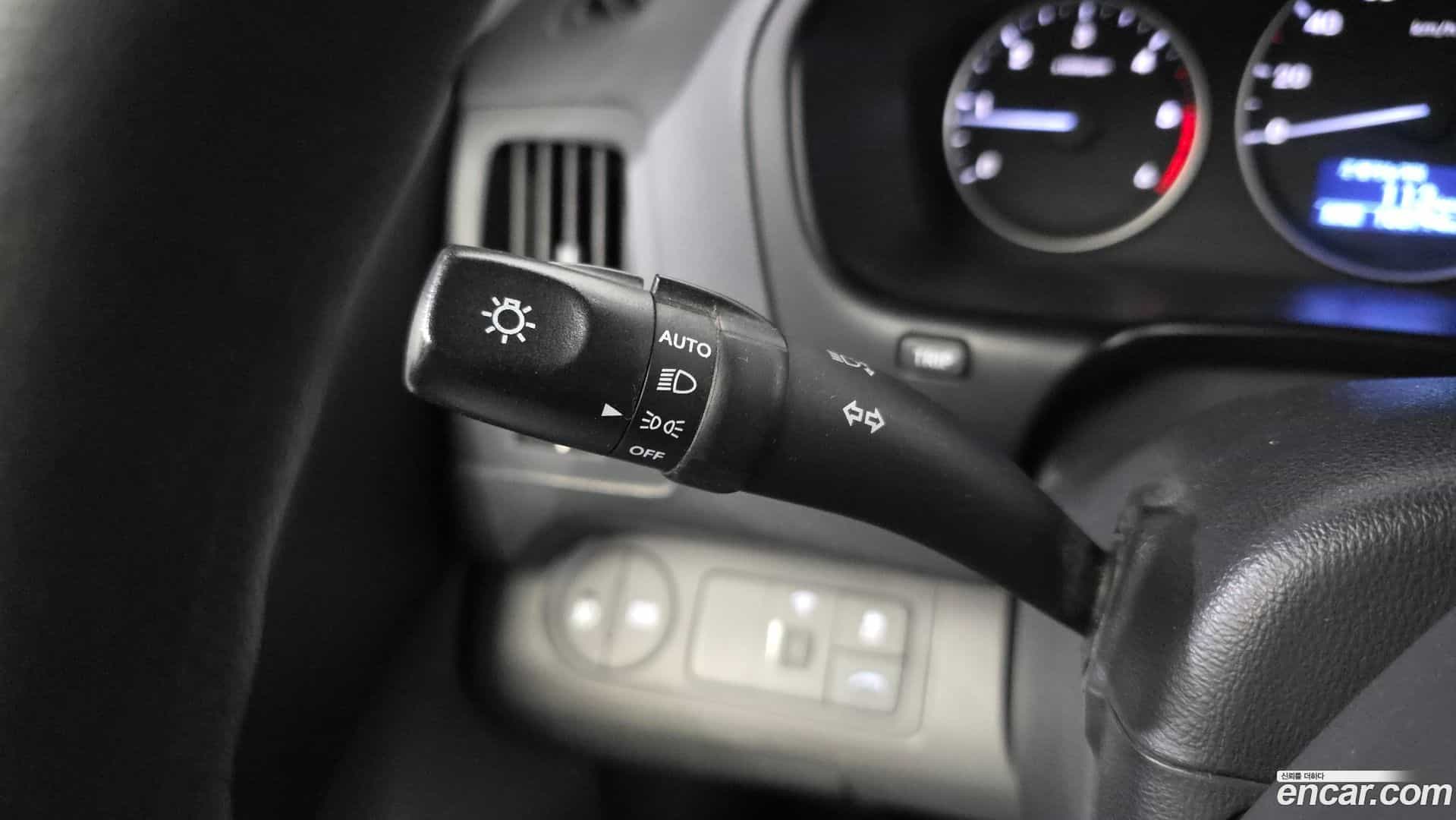 Starex Hyundai 2018.8-OPTION-019