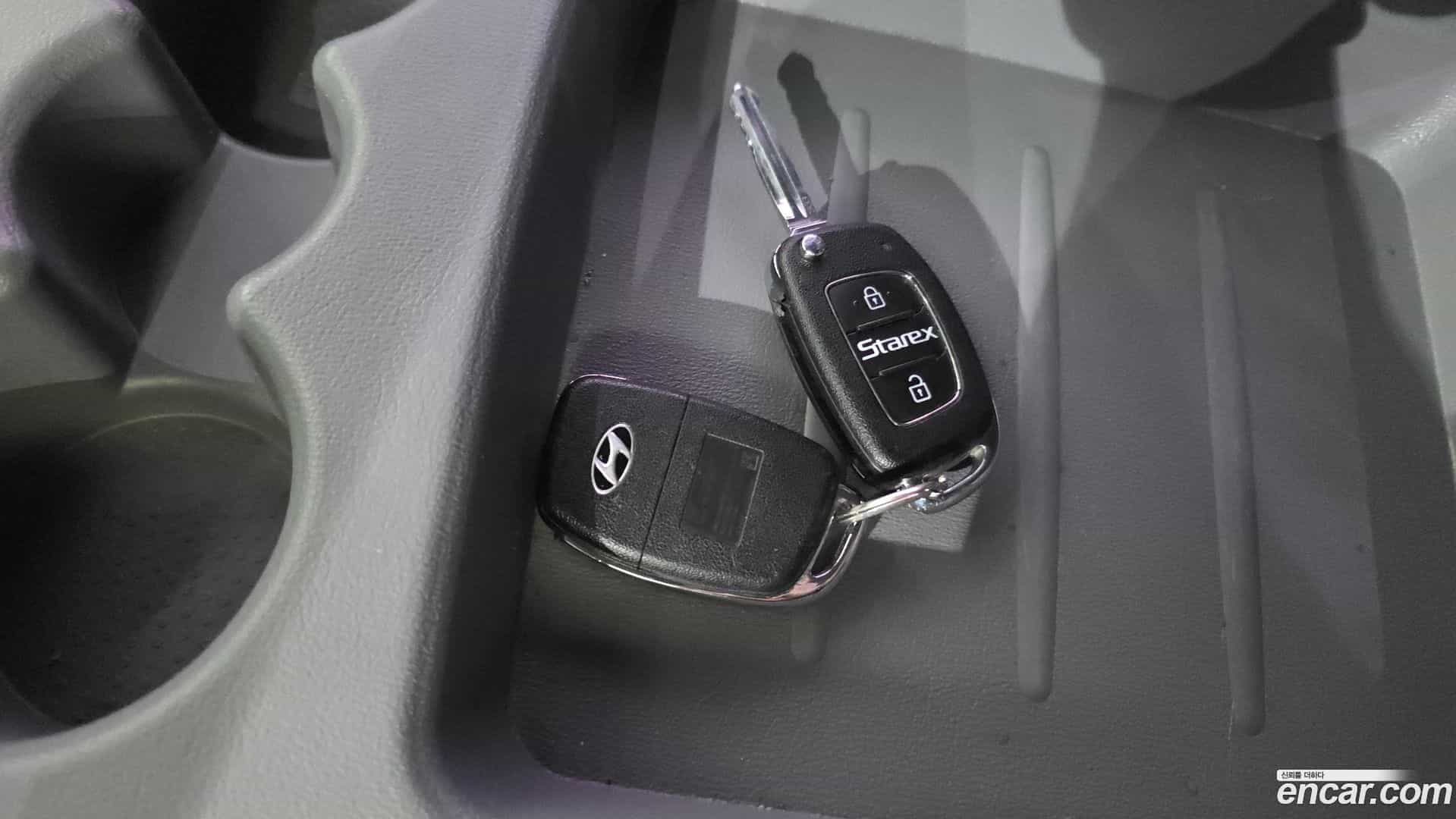 Starex Hyundai 2018.8-OPTION-023