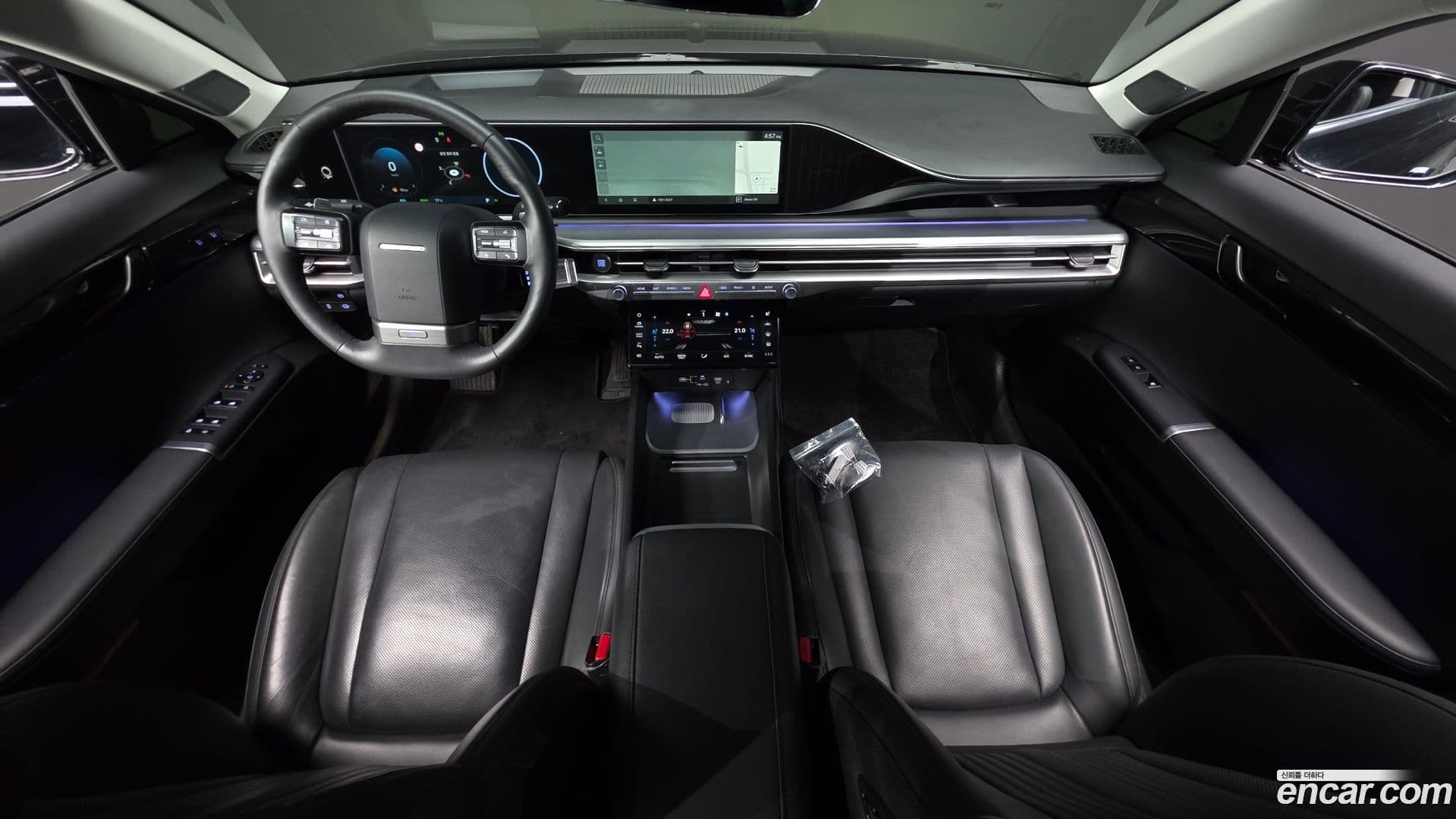 Main__Slider__Photo:Grandeur Hyundai 2023.1-6