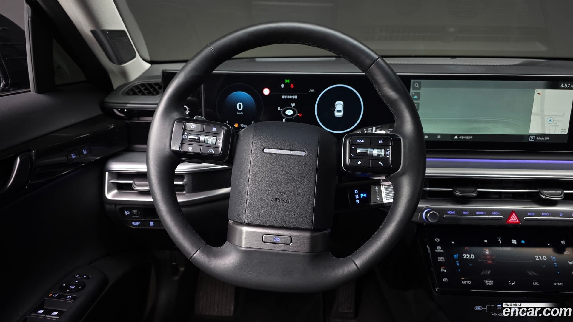 Main__Slider__Photo:Grandeur Hyundai 2023.1-12