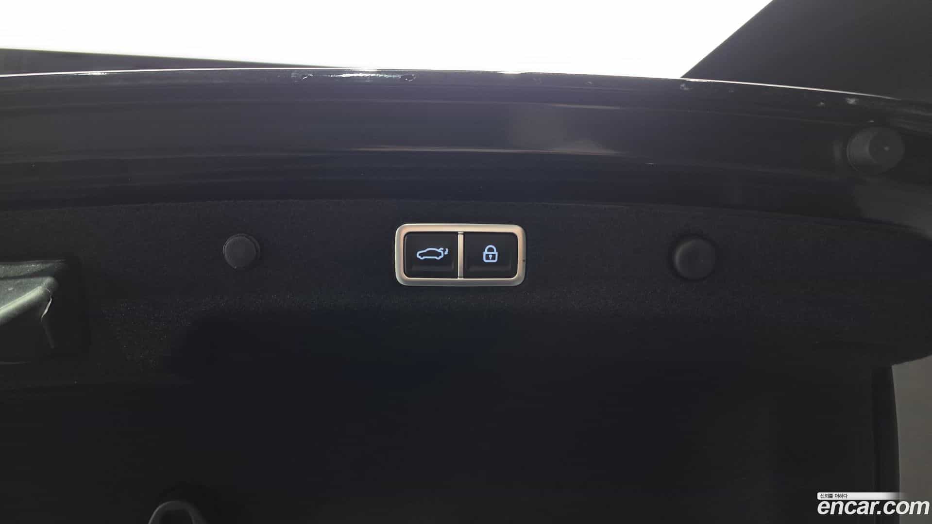 Grandeur Hyundai 2023.1-OPTION-024
