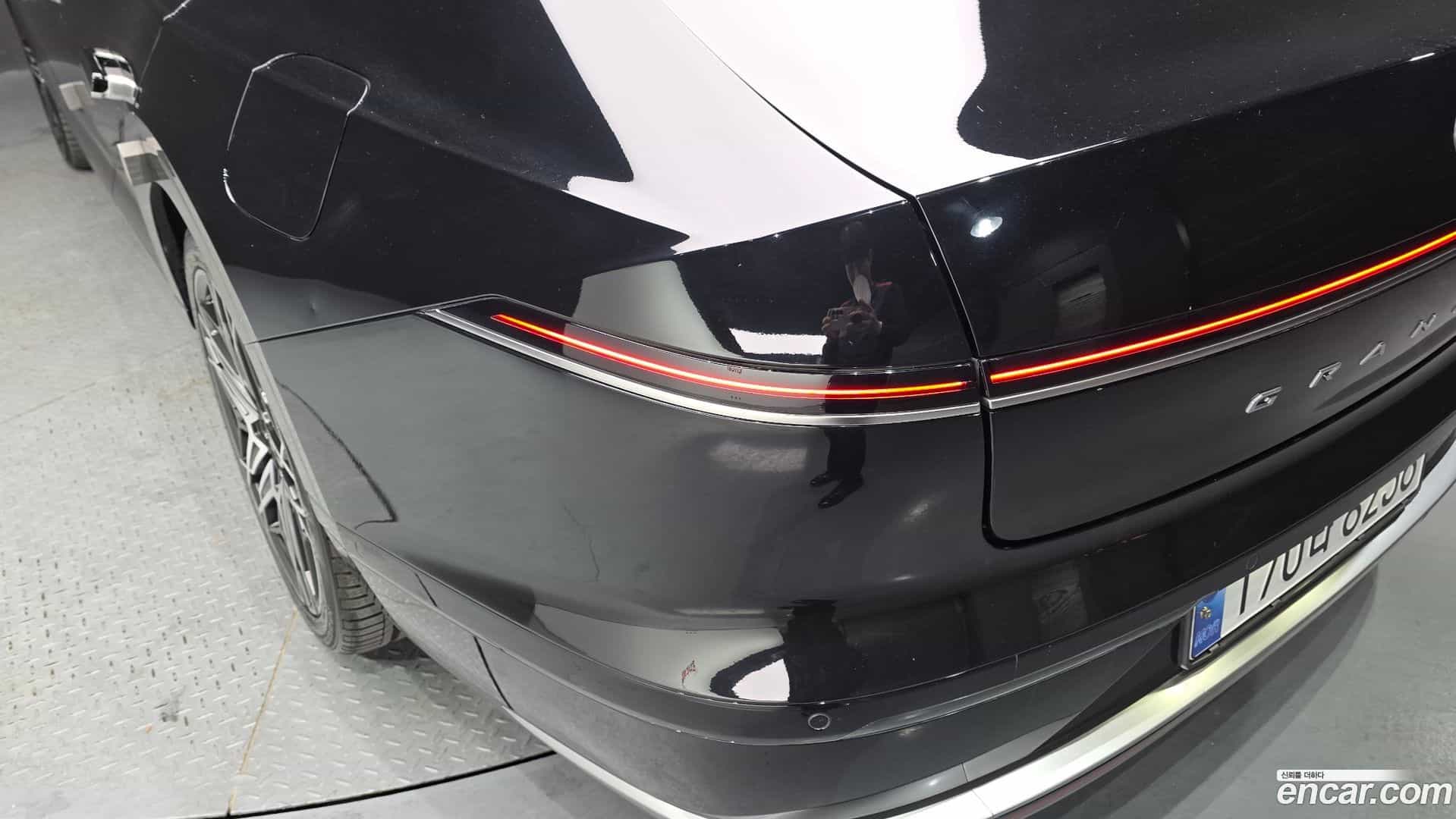 Grandeur Hyundai 2023.1-OUTER-033