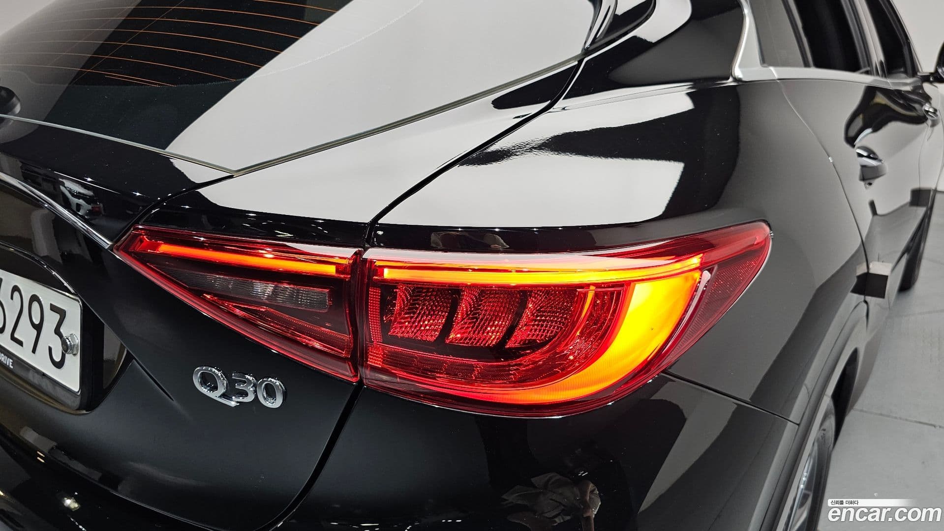 Main__Slider__Photo:Q30 Infiniti 2019.10-22