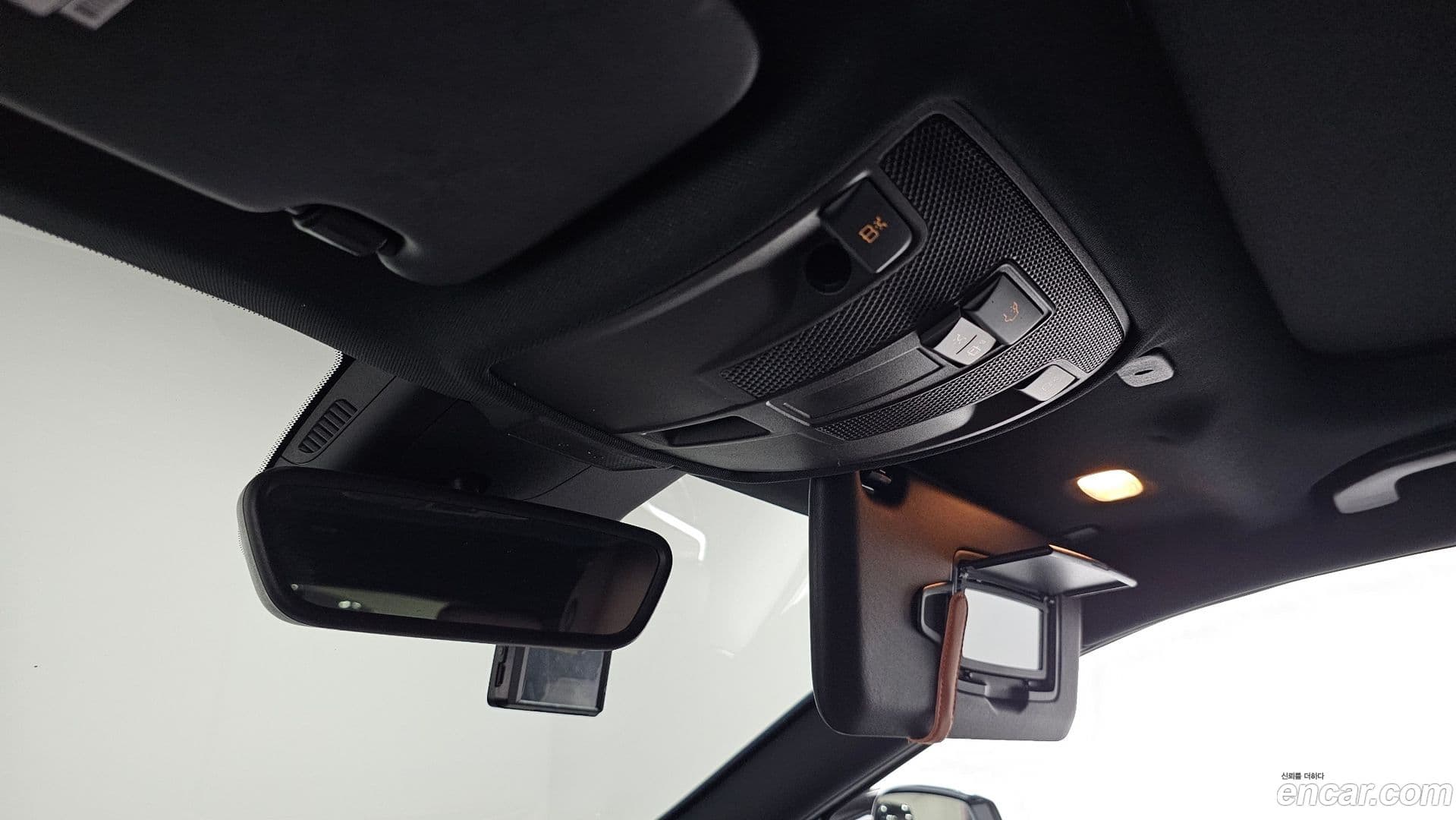 Main__Slider__Photo:Q30 Infiniti 2019.10-28