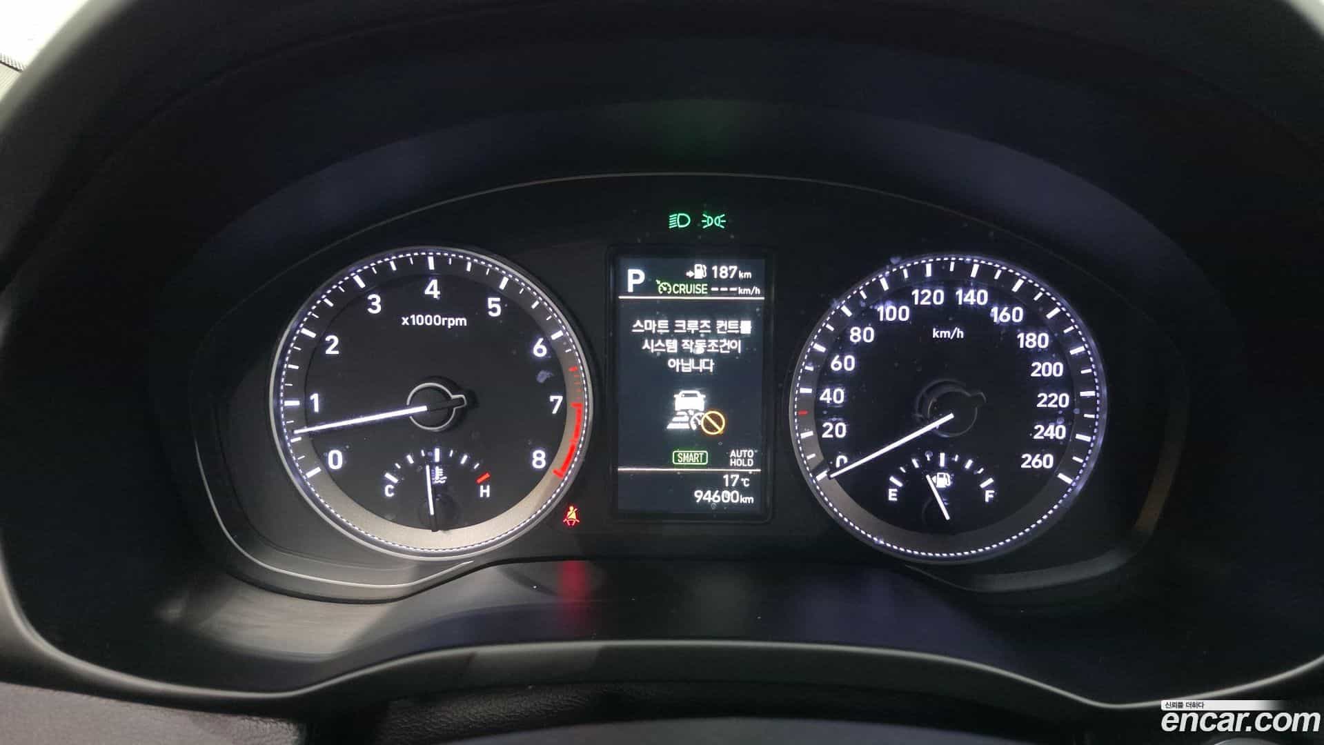 Grandeur Hyundai 2018.1-INNER-008