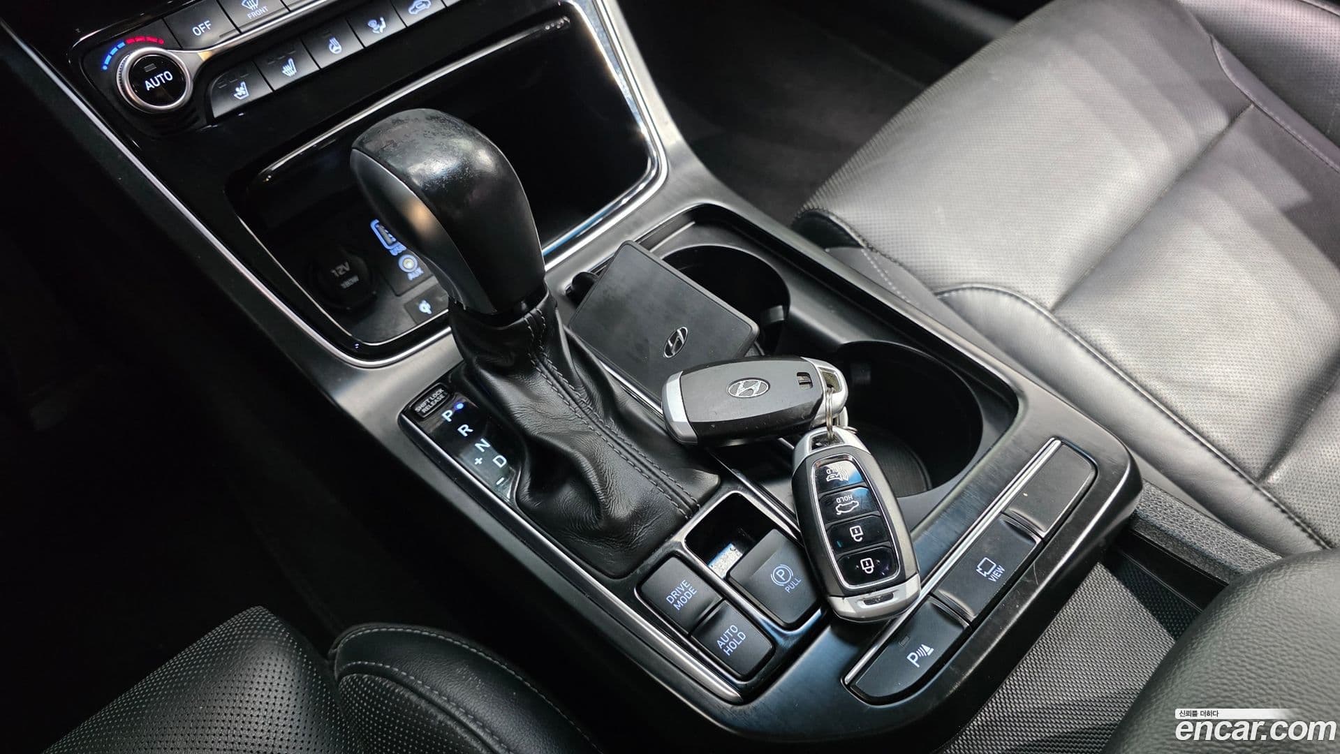 Main__Slider__Photo:Grandeur Hyundai 2018.1-8