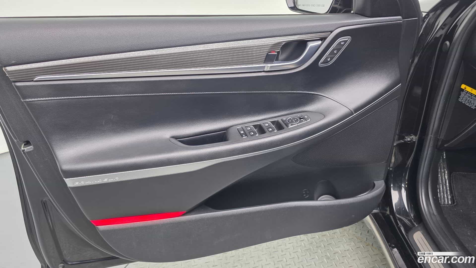 Grandeur Hyundai 2018.1-INNER-034