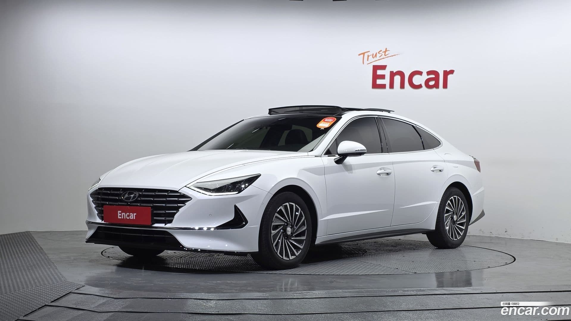 Main__Slider__Photo:Sonata Hyundai 2021.10-0