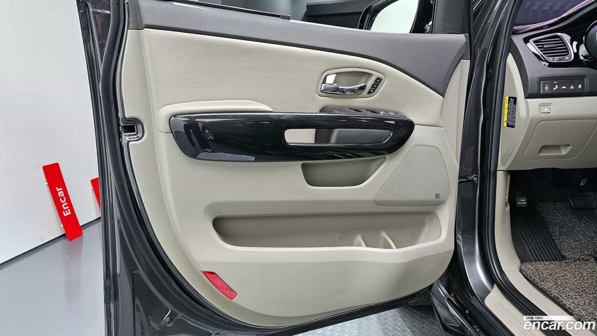 Canival Kia 2018.4-INNER-034