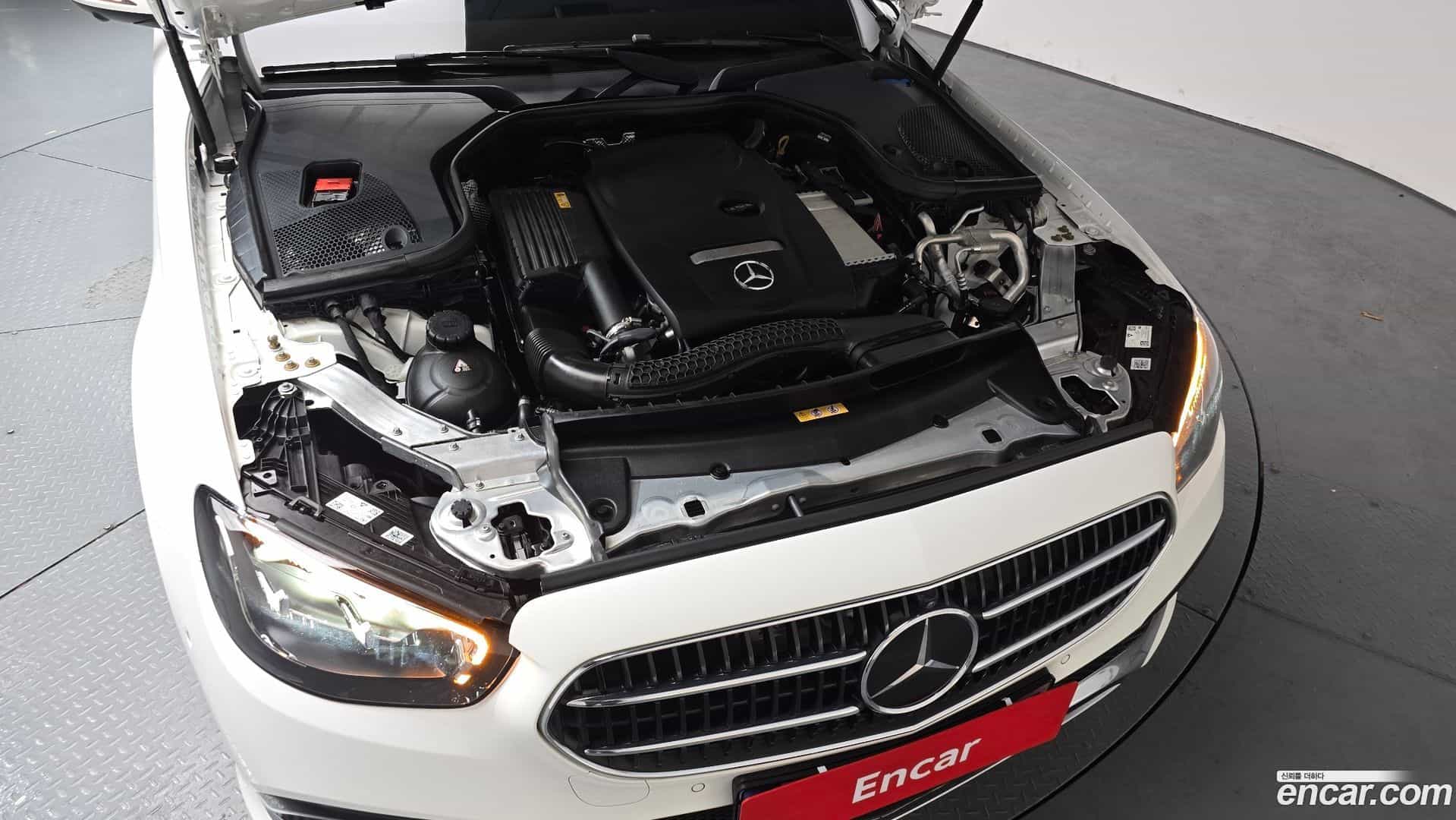 E-Class Mercedes-Benz 2022.1-OUTER-006