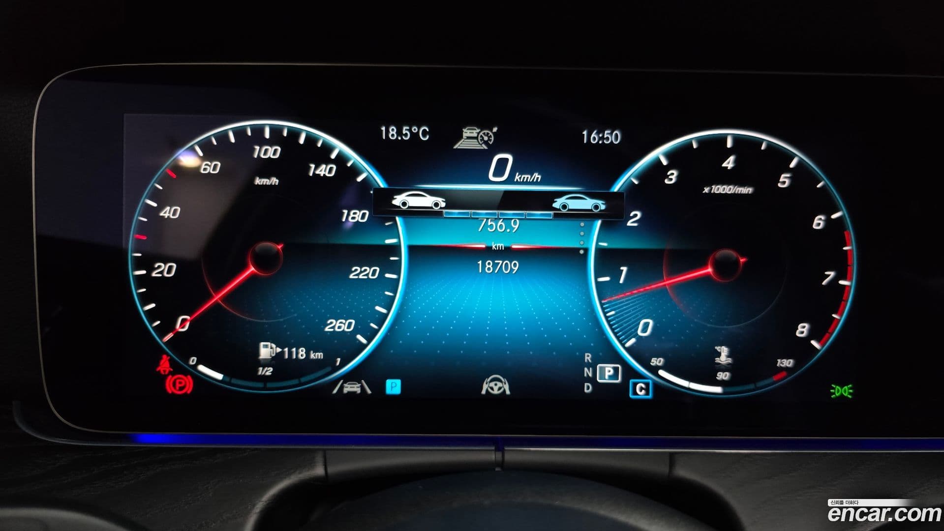 Main__Slider__Photo:E-Class Mercedes-Benz 2022.1-7