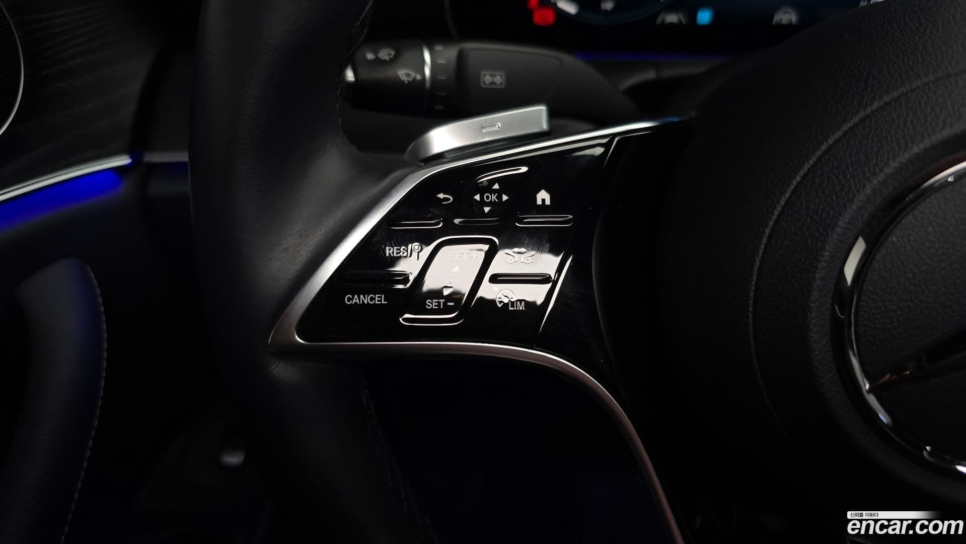 Main__Slider__Photo:E-Class Mercedes-Benz 2022.1-16