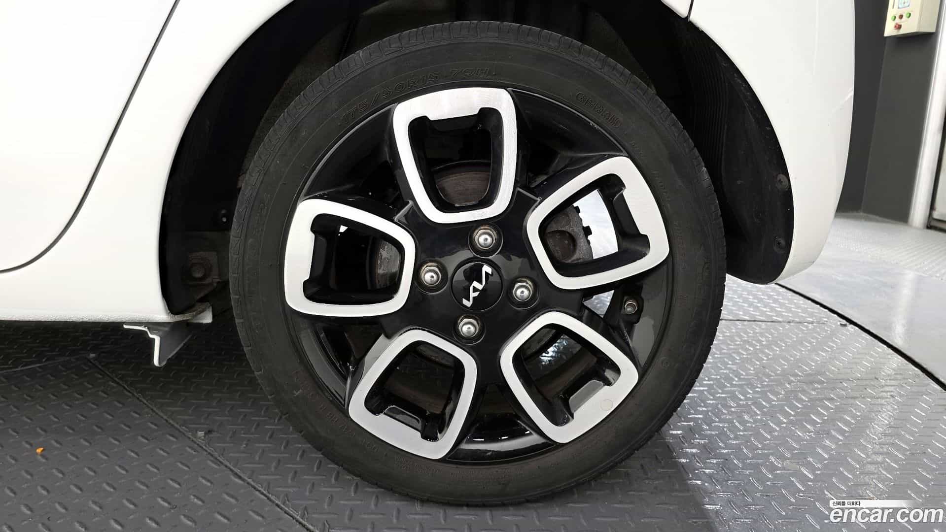 RAY Kia 2022.8-OPTION-044