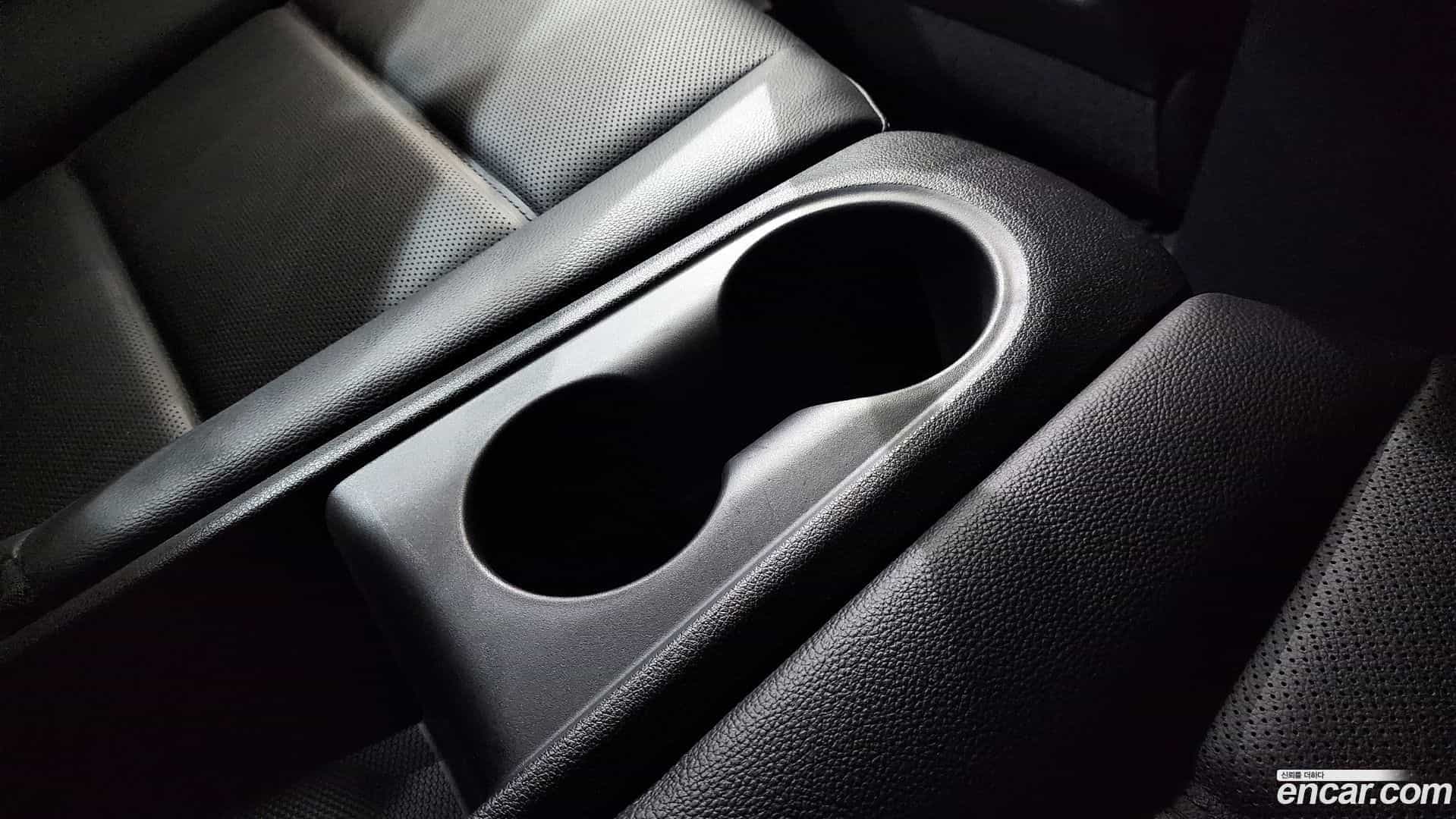Veloster Hyundai 2022.2-OPTION-045