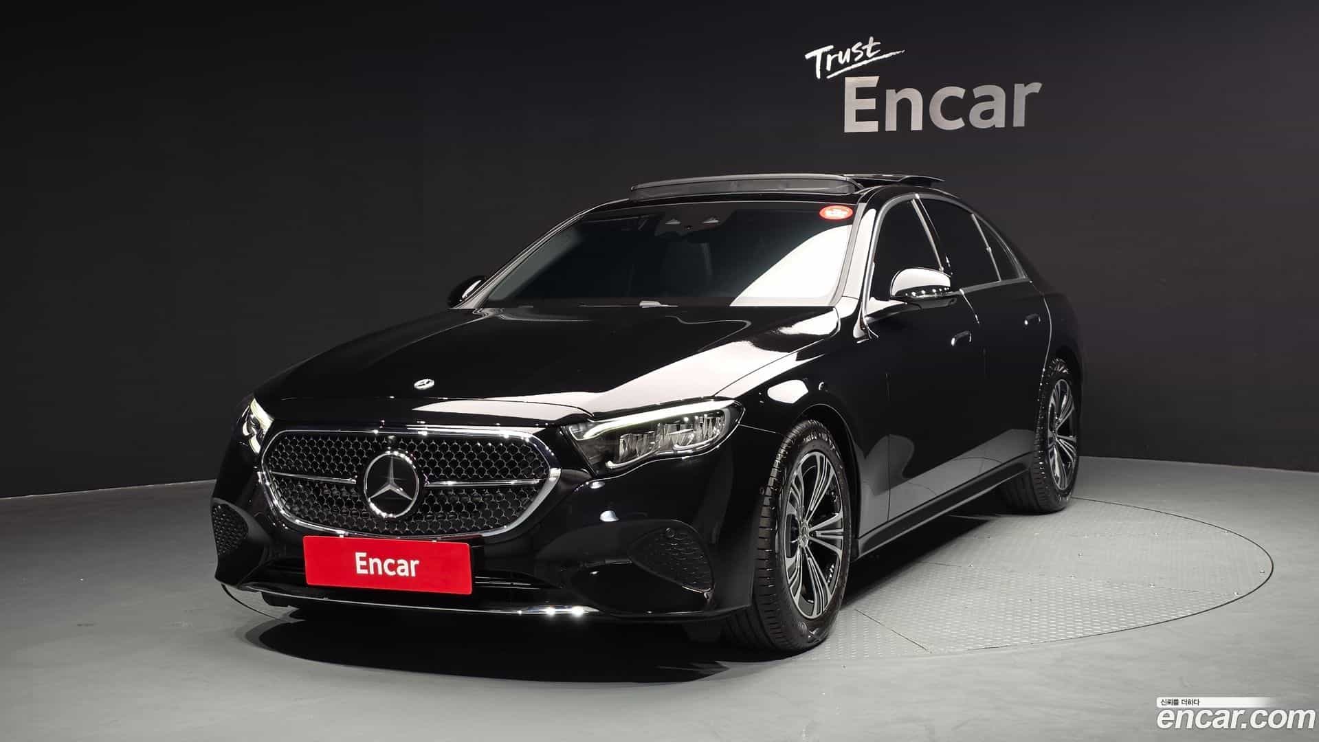 E-Class Mercedes-Benz 2025.5-OUTER-001
