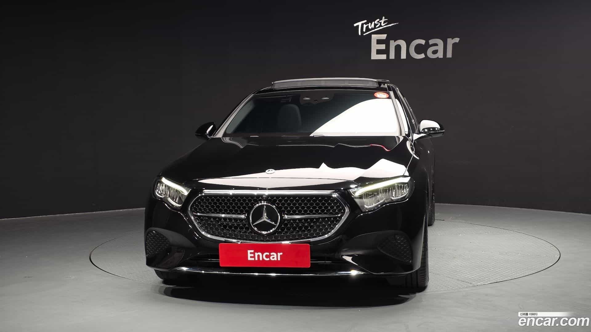 E-Class Mercedes-Benz 2025.5-OUTER-003