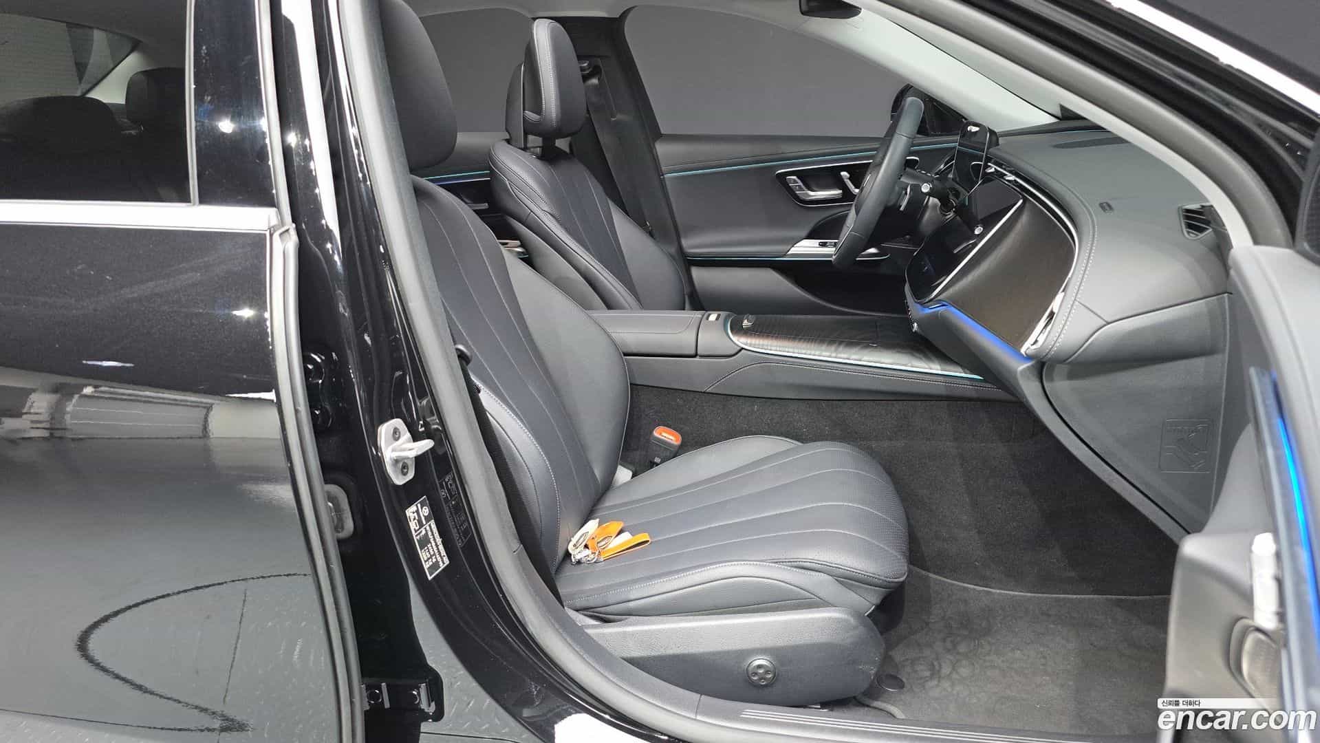 E-Class Mercedes-Benz 2025.5-OPTION-015
