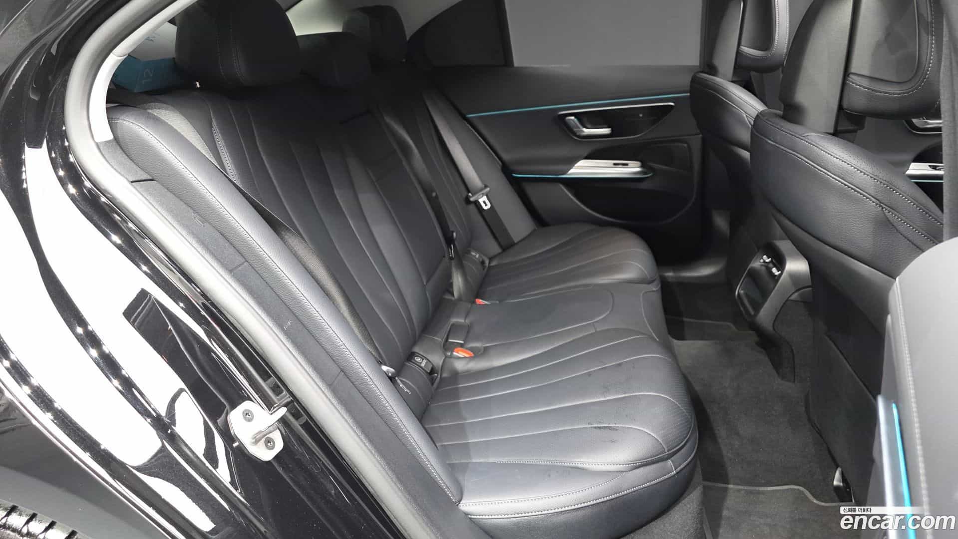 E-Class Mercedes-Benz 2025.5-OPTION-016