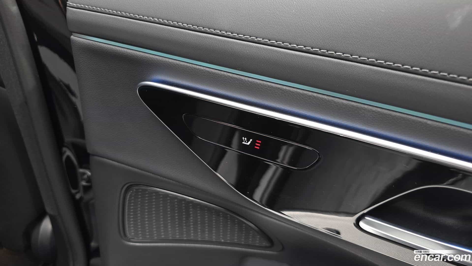 E-Class Mercedes-Benz 2025.5-OPTION-022