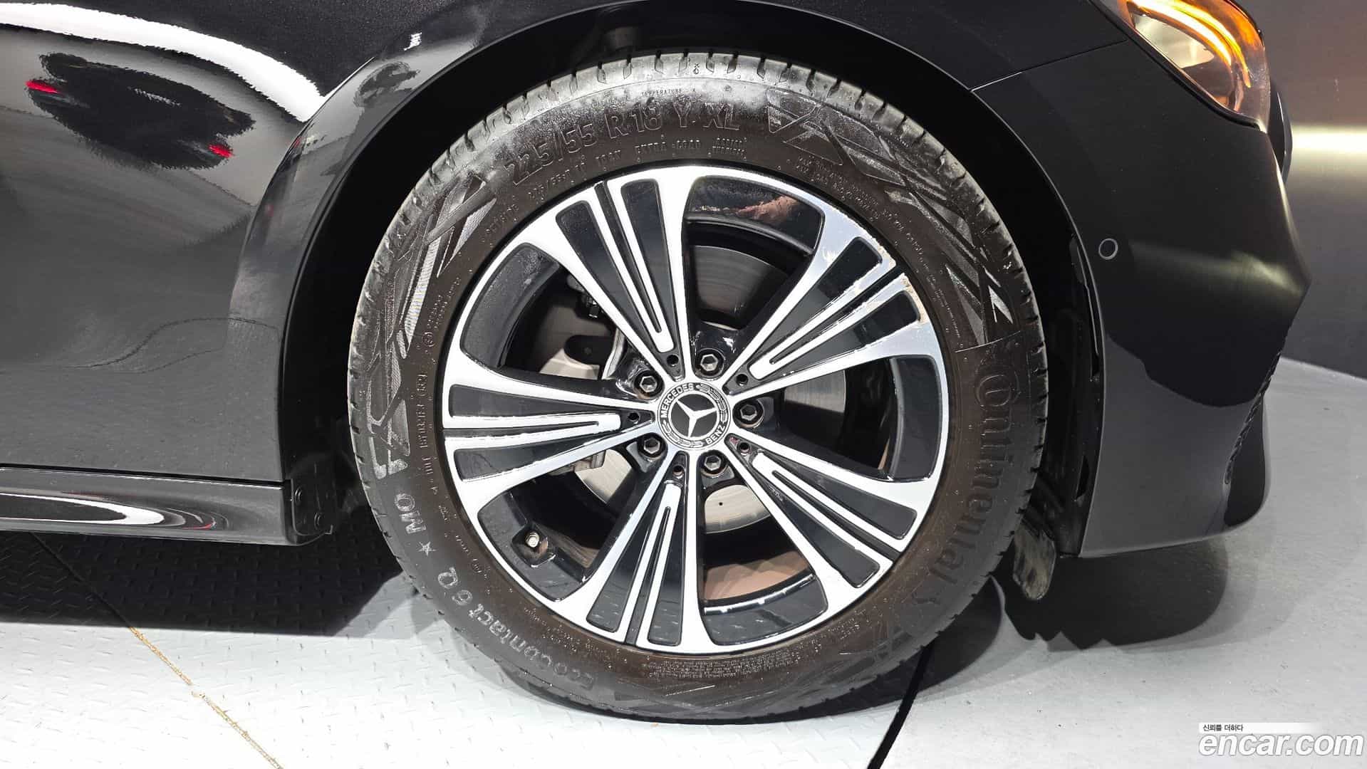 E-Class Mercedes-Benz 2025.5-OUTER-031