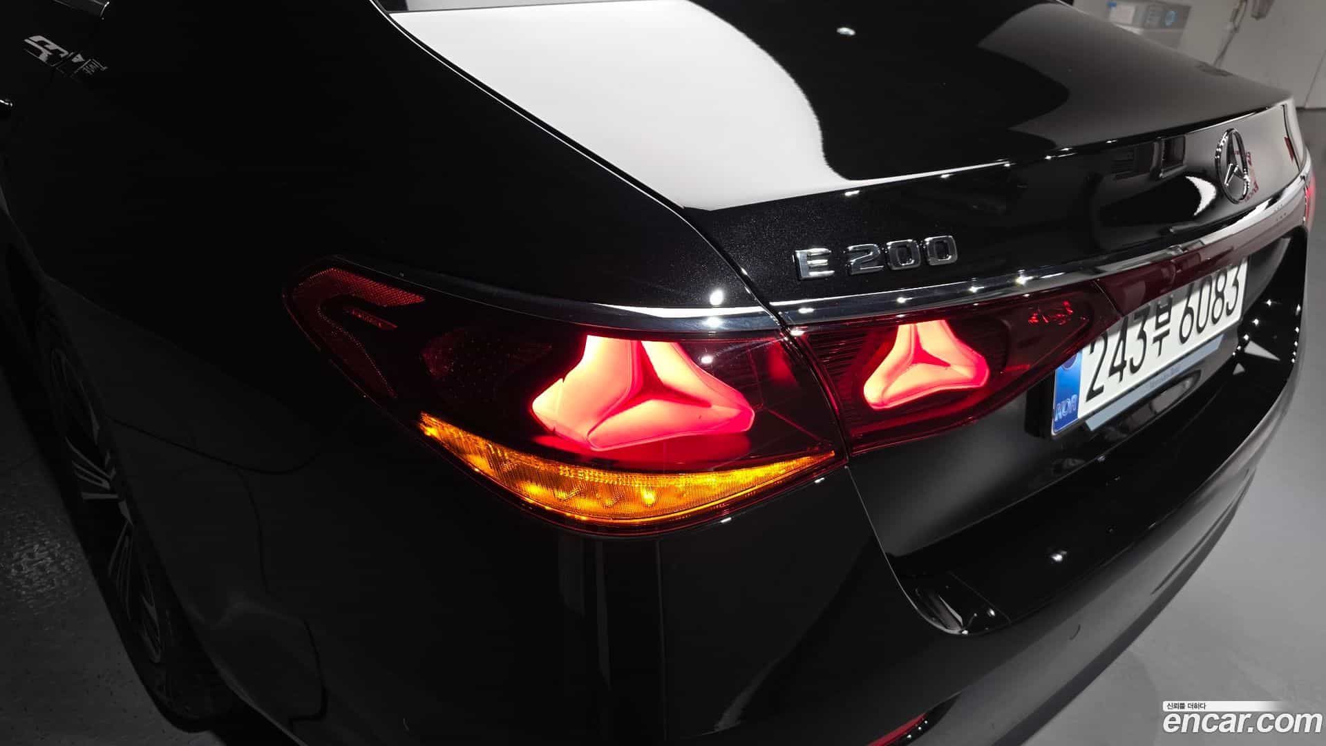 E-Class Mercedes-Benz 2025.5-OUTER-033