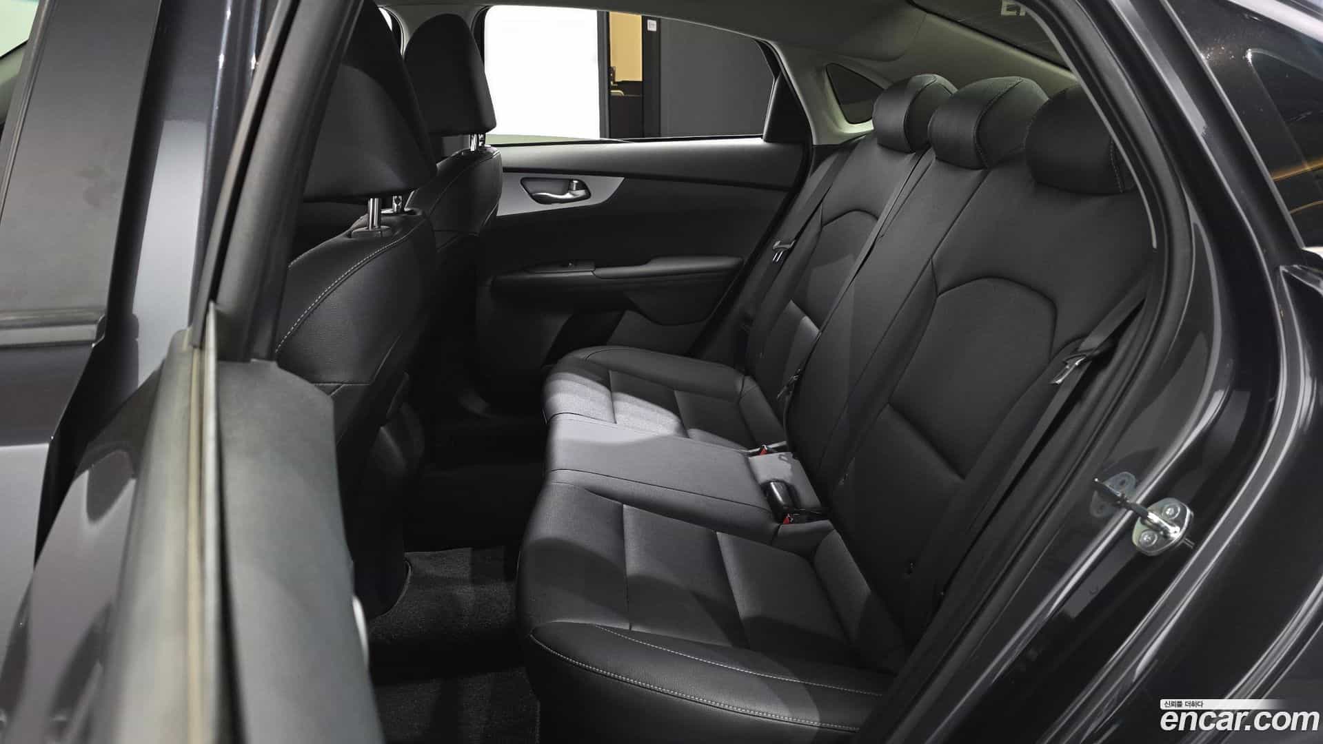 K3 Kia 2023.1-OPTION-015