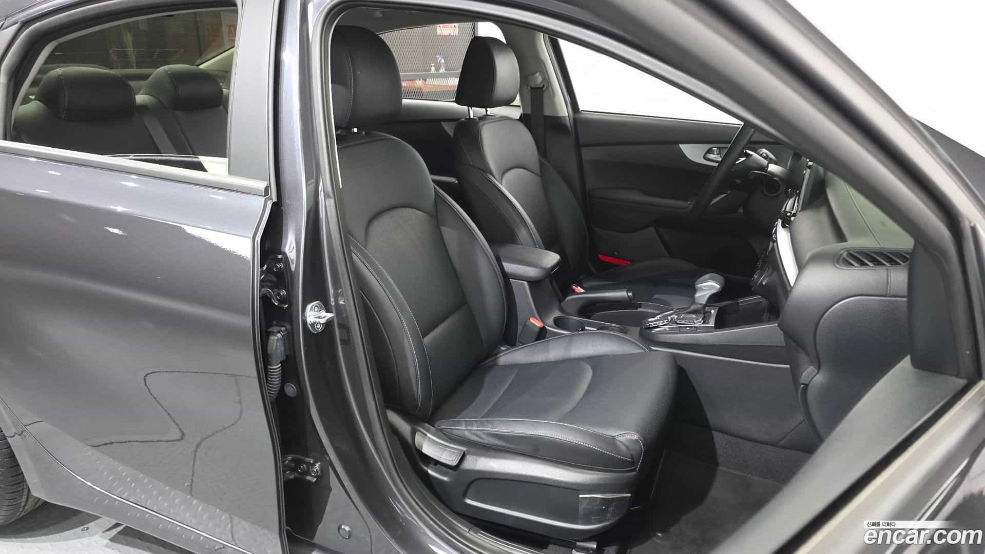 K3 Kia 2023.1-OPTION-016