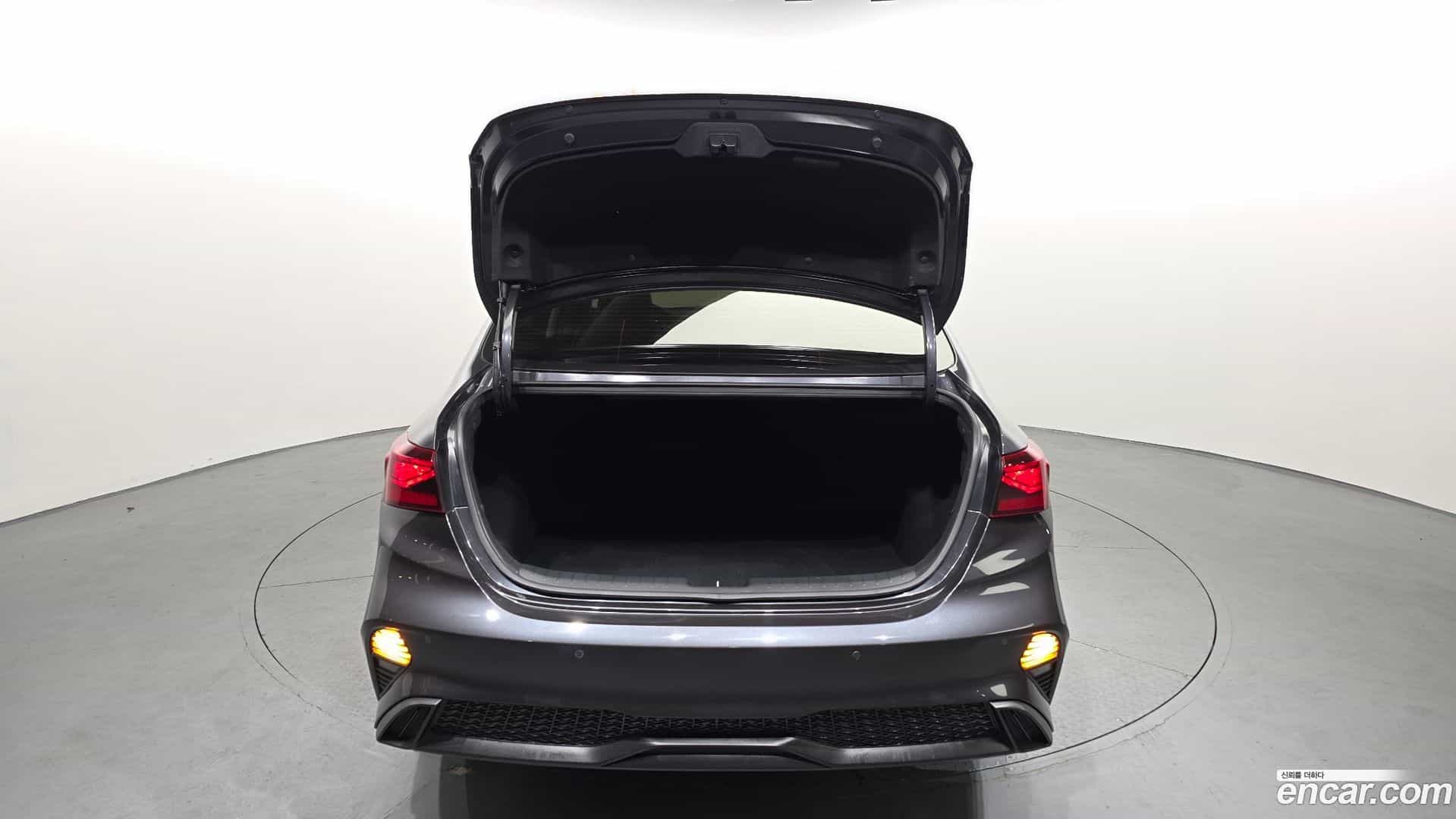 K3 Kia 2023.1-OPTION-024