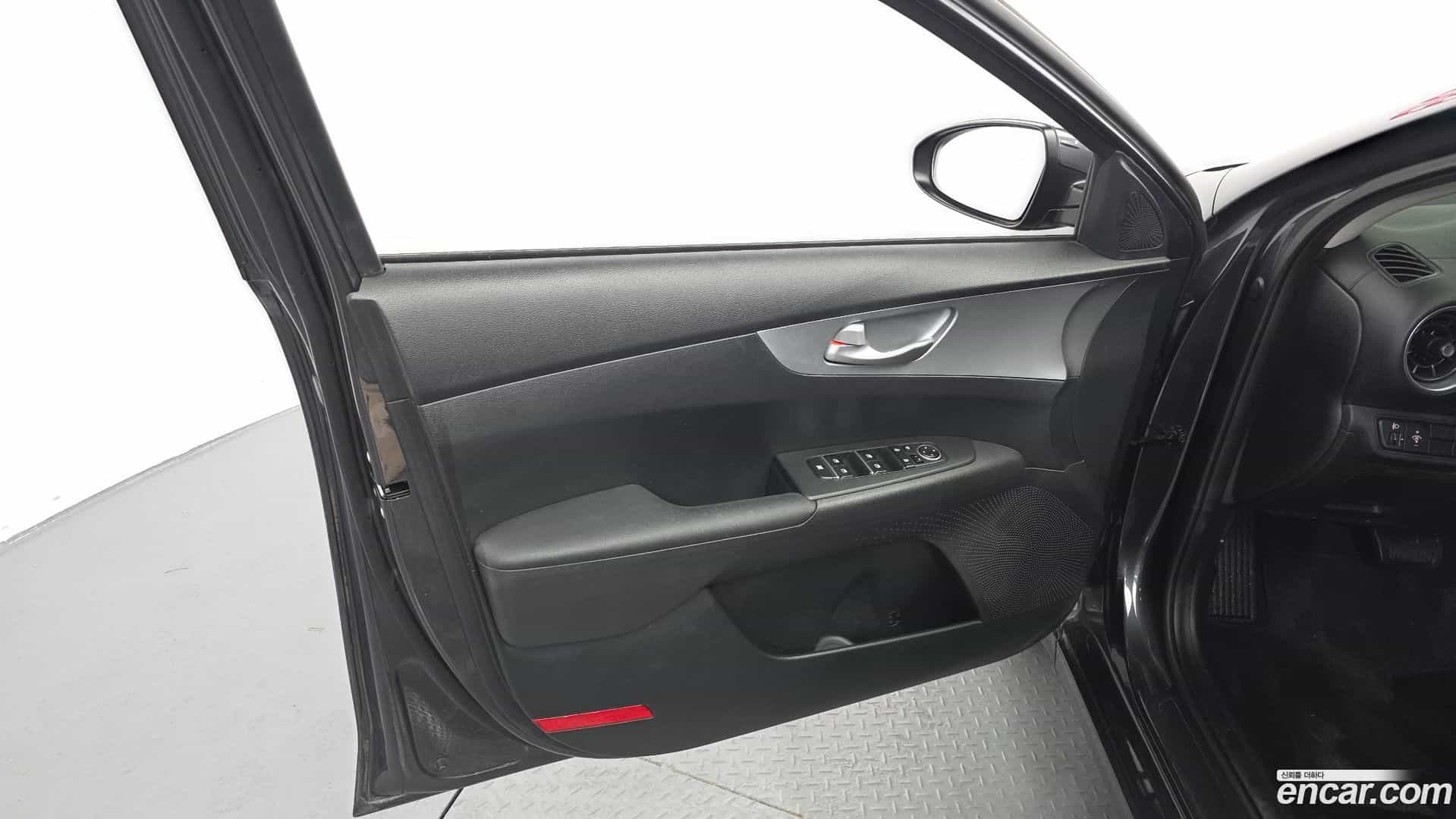 K3 Kia 2023.1-INNER-034