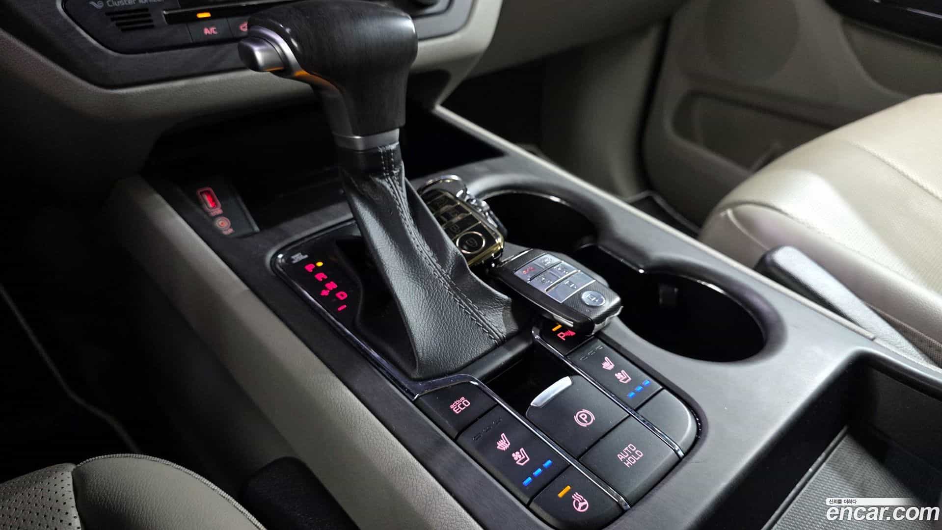 Canival Kia 2020.1-INNER-009