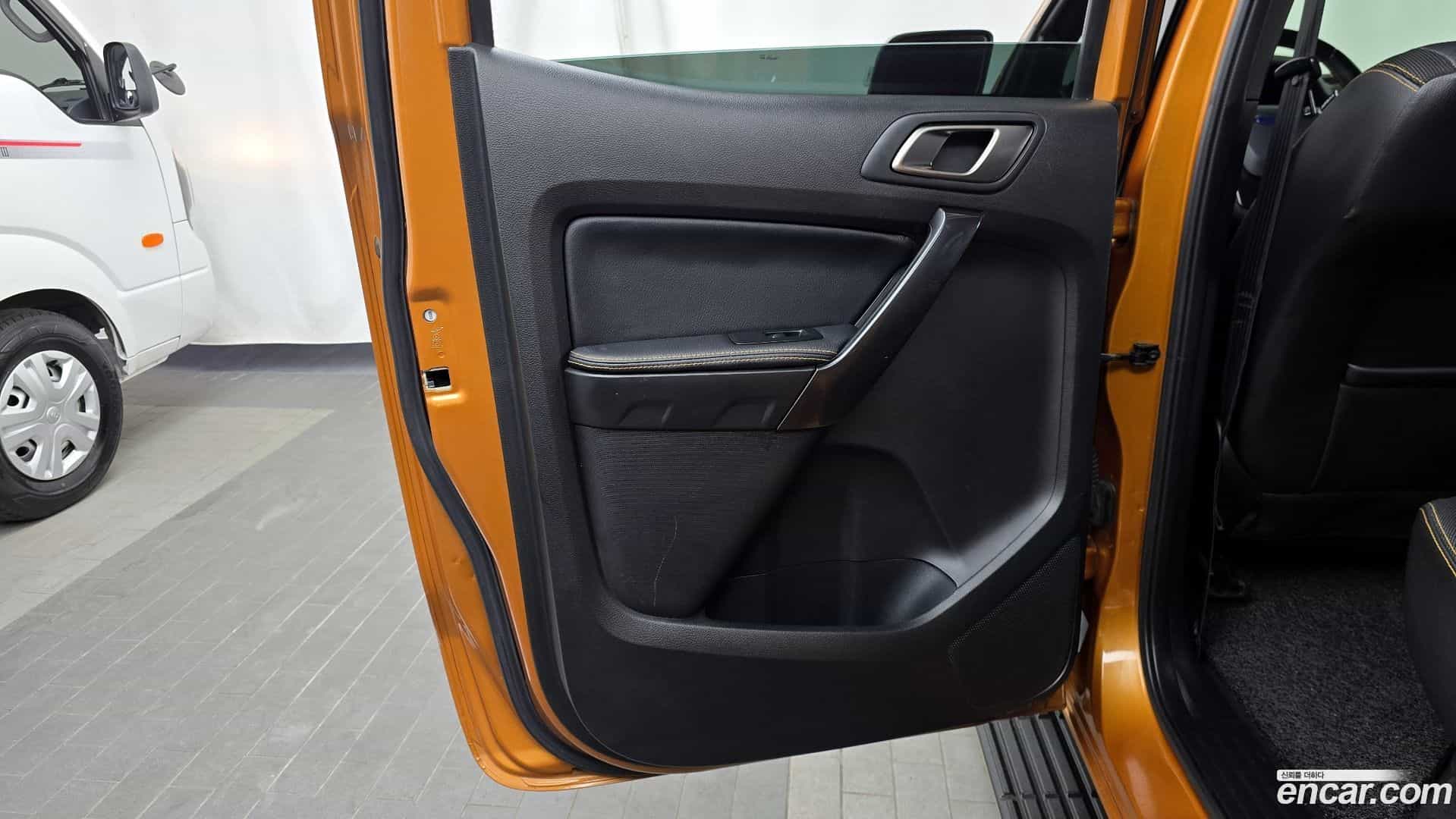 Ranger Ford 2021.5-INNER-035