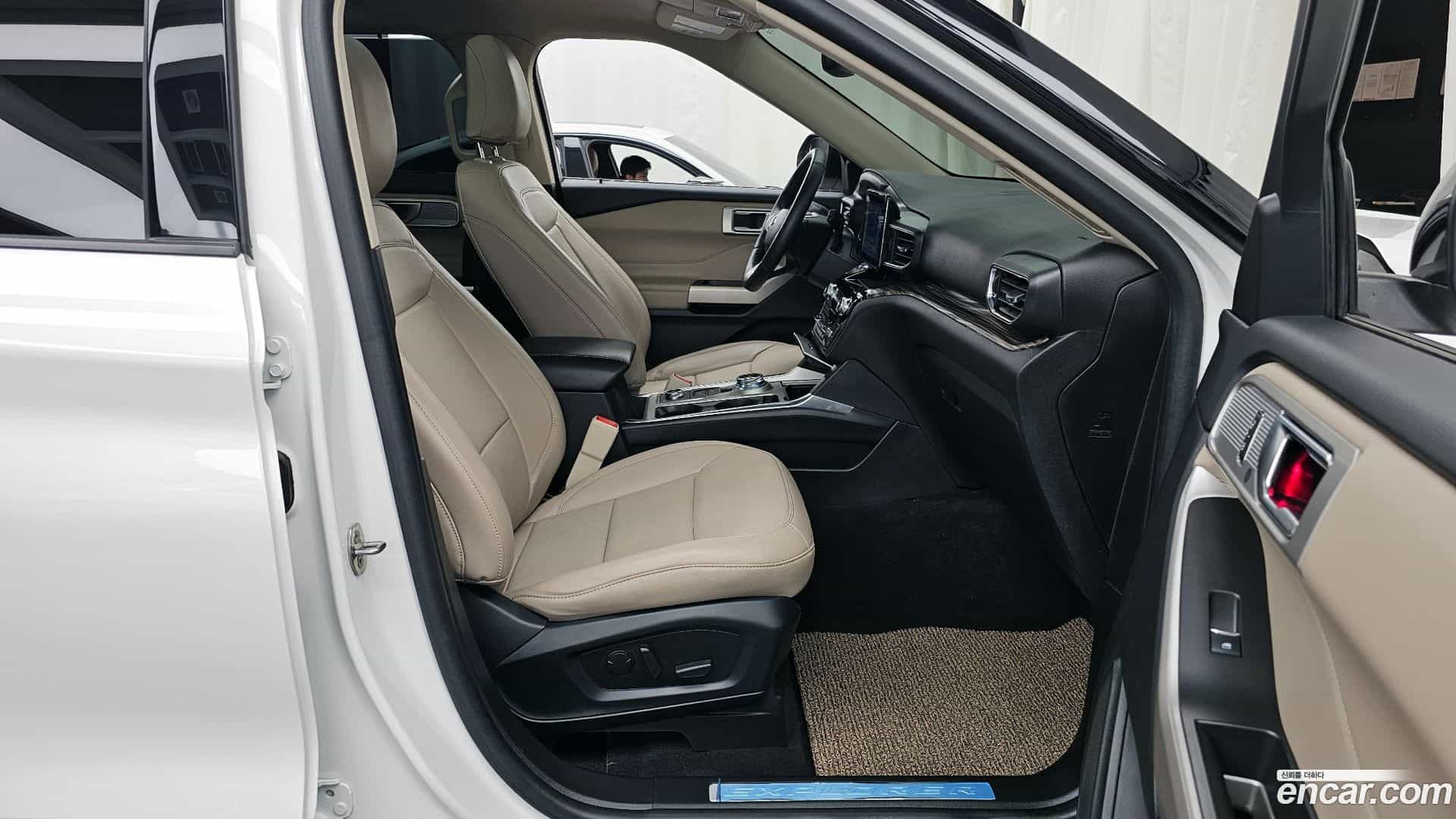 Explorer Ford 2023.11-OPTION-015