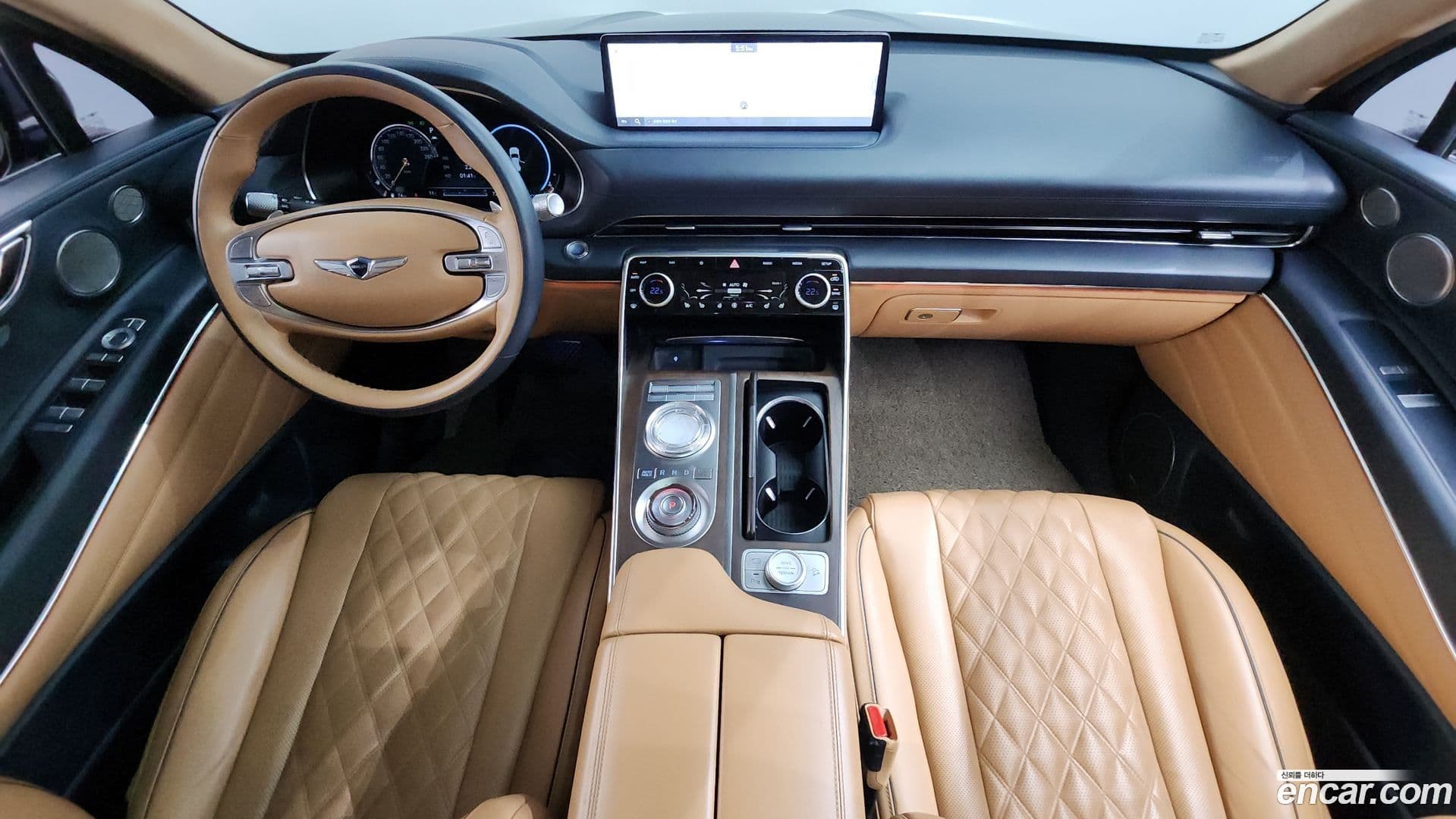 Main__Slider__Photo:GV80 Genesis 2020.10-6