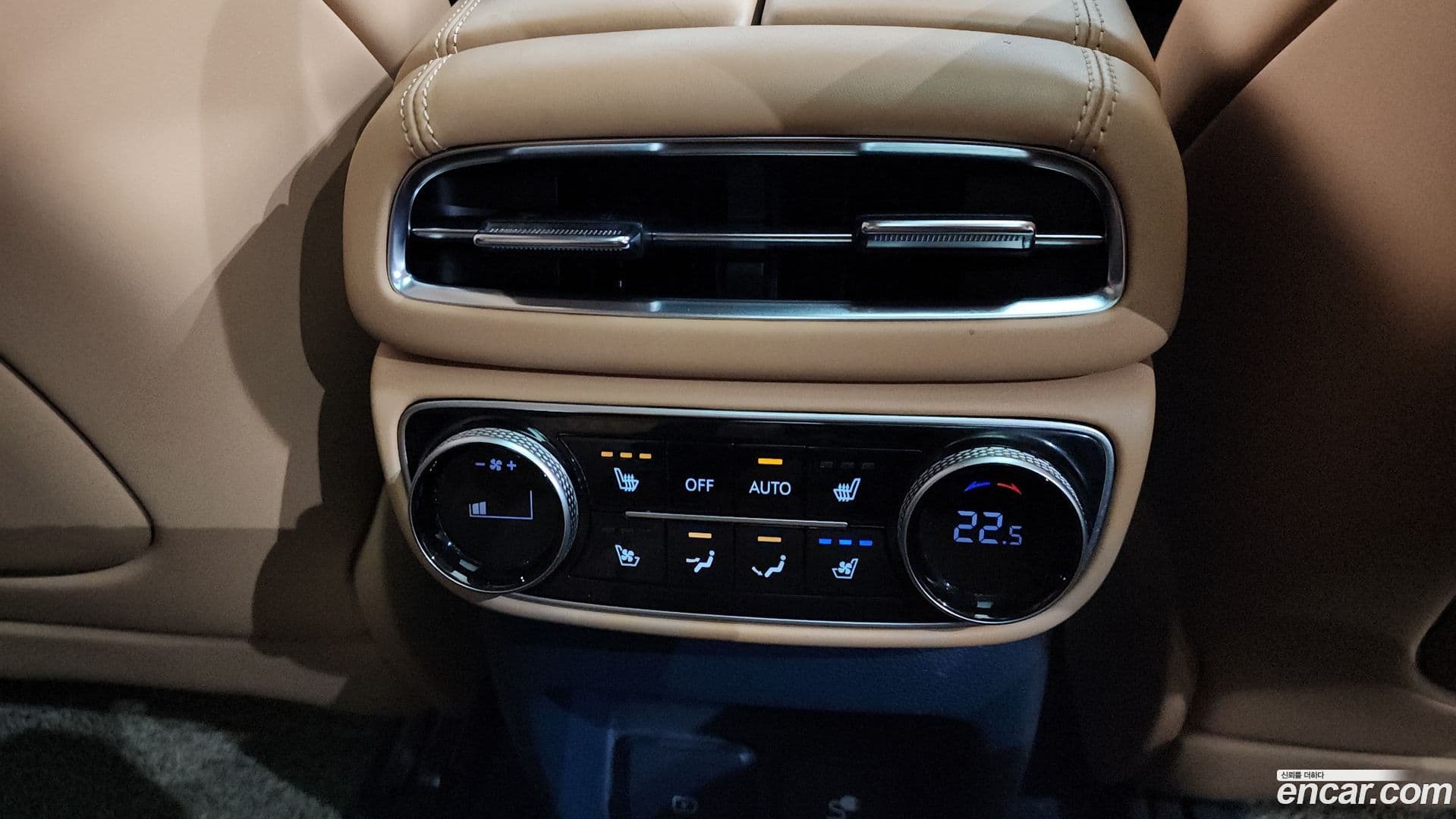 Main__Slider__Photo:GV80 Genesis 2020.10-33